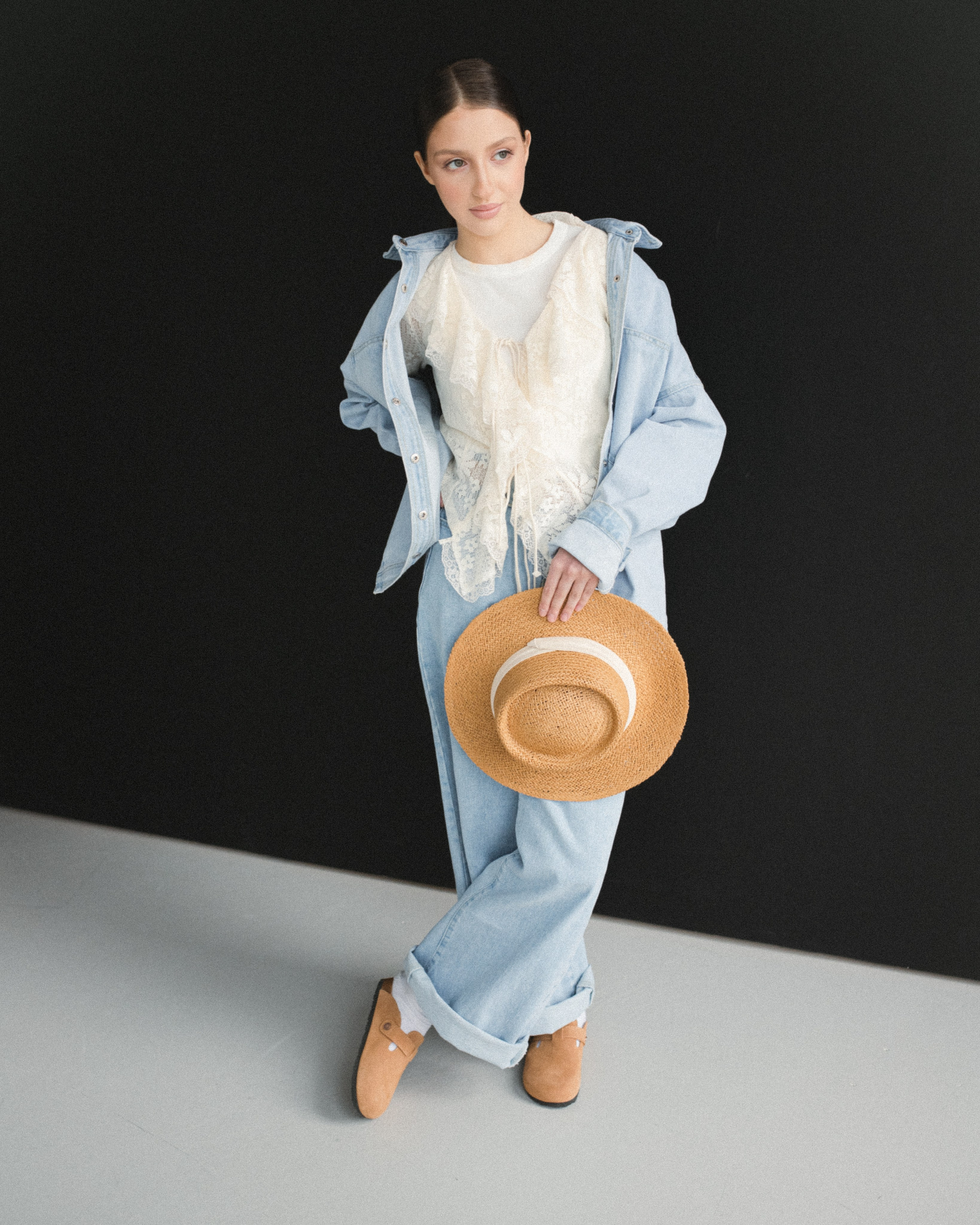 Модельная школа Khanova. Фотограф в Москве и Сургуте Алла Лесовая. Снимаю каталог для брендов и индивидуальные портреты для людей