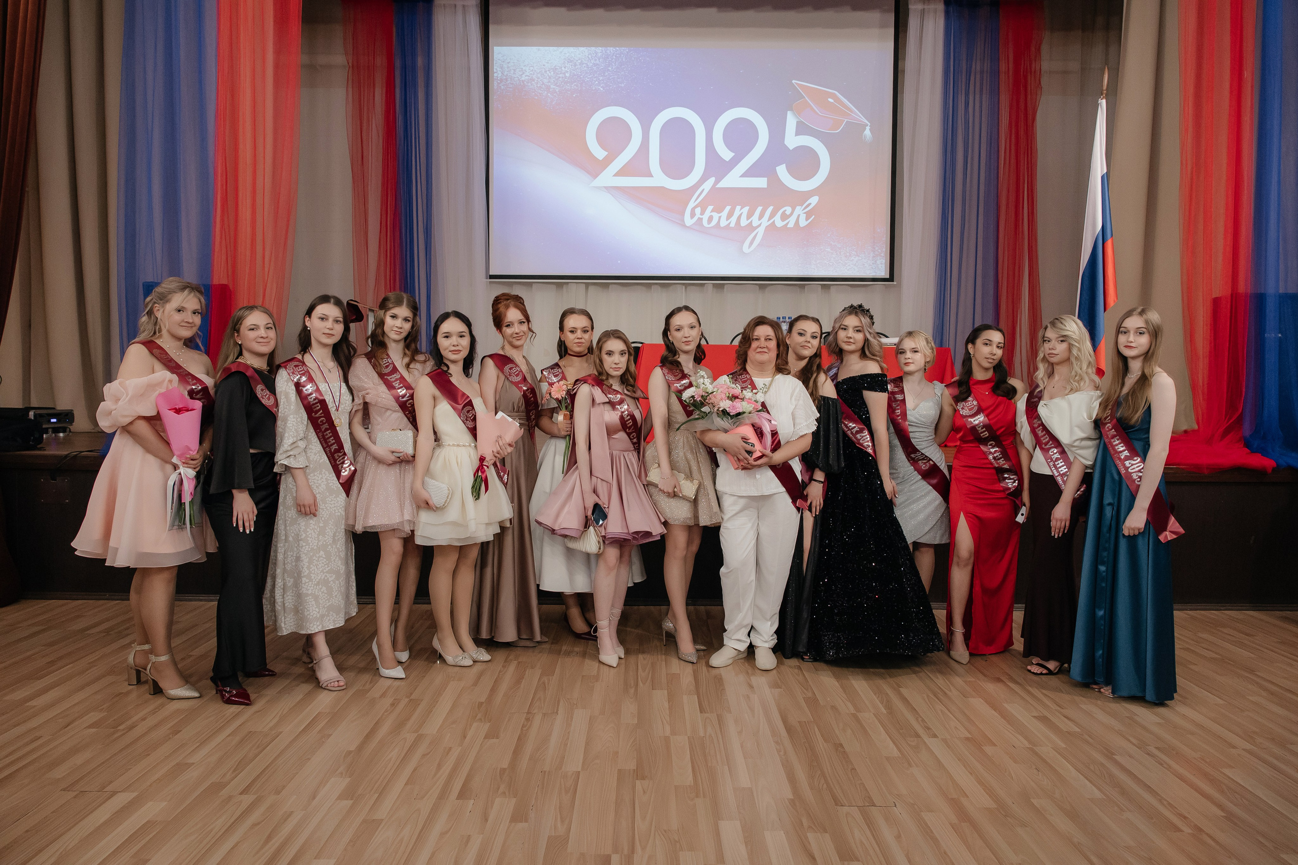 2025 Выпускной 91 школа. Свадебный и Репортажный фотограф Нижний Новгород Москва Ежов Иван