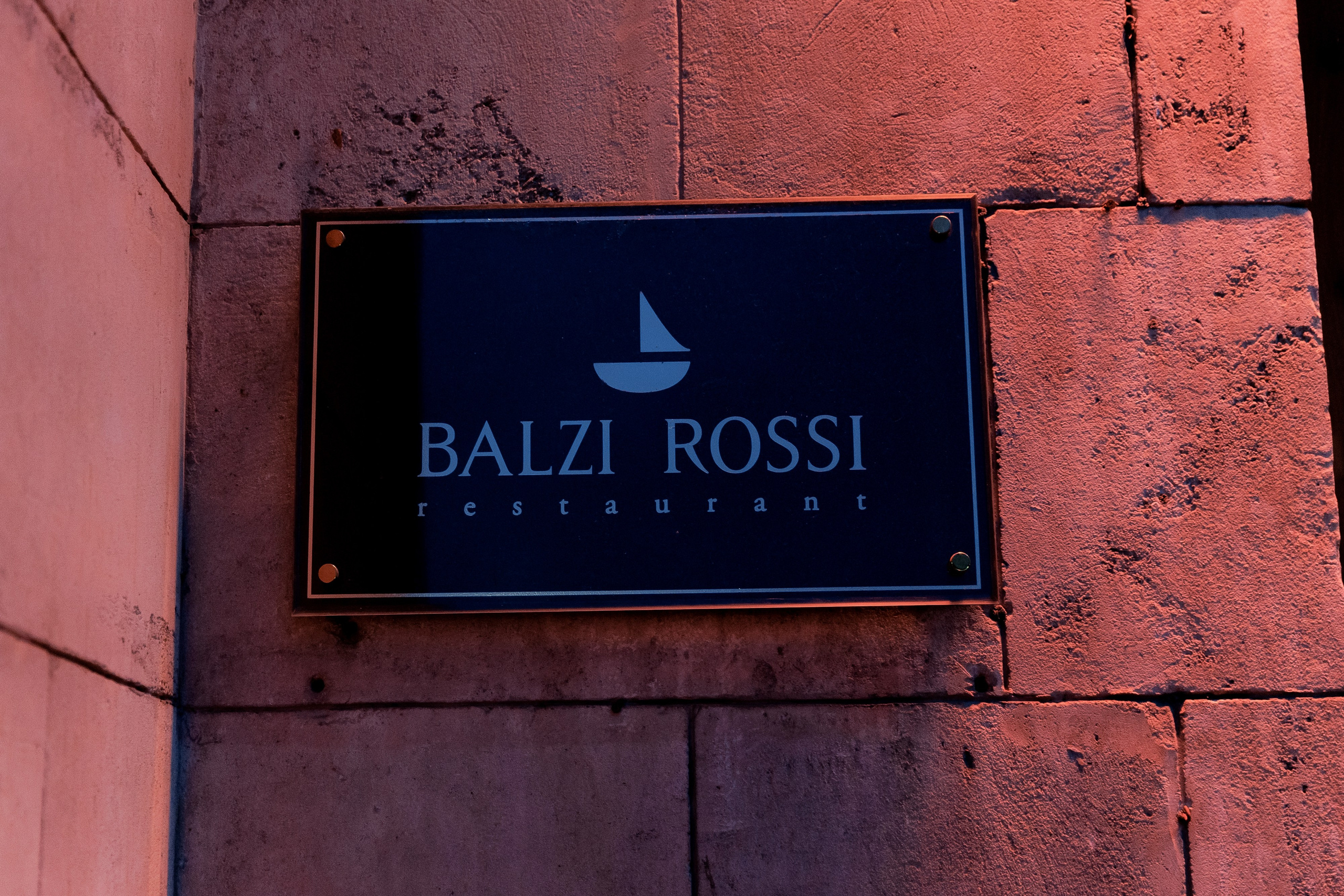 Balzi Rossi камерная свадьба Илья и Дарья. Свадебный фотограф в Москве