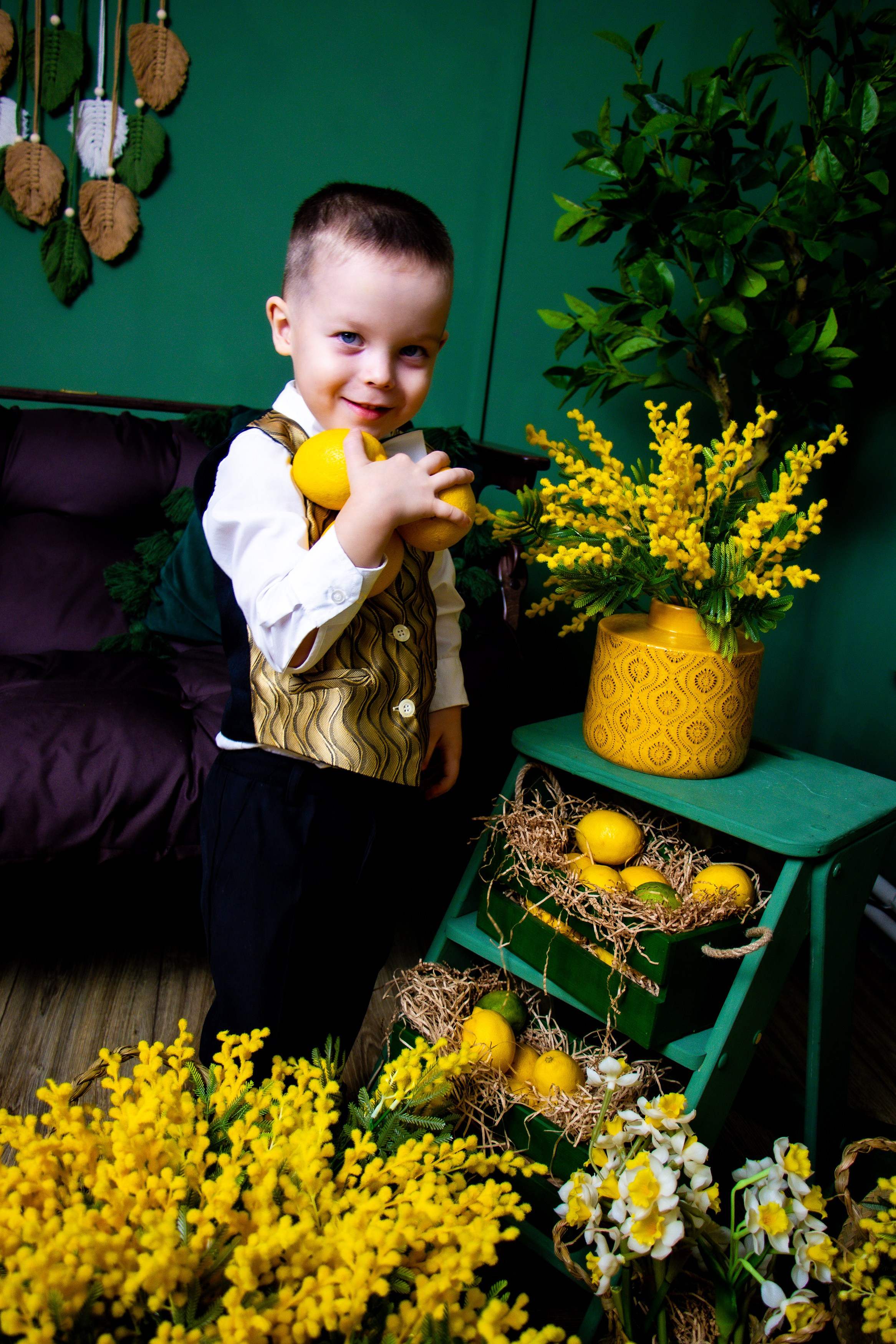 Семейная съемка с мимозой. Фотограф Татьяна Матрос