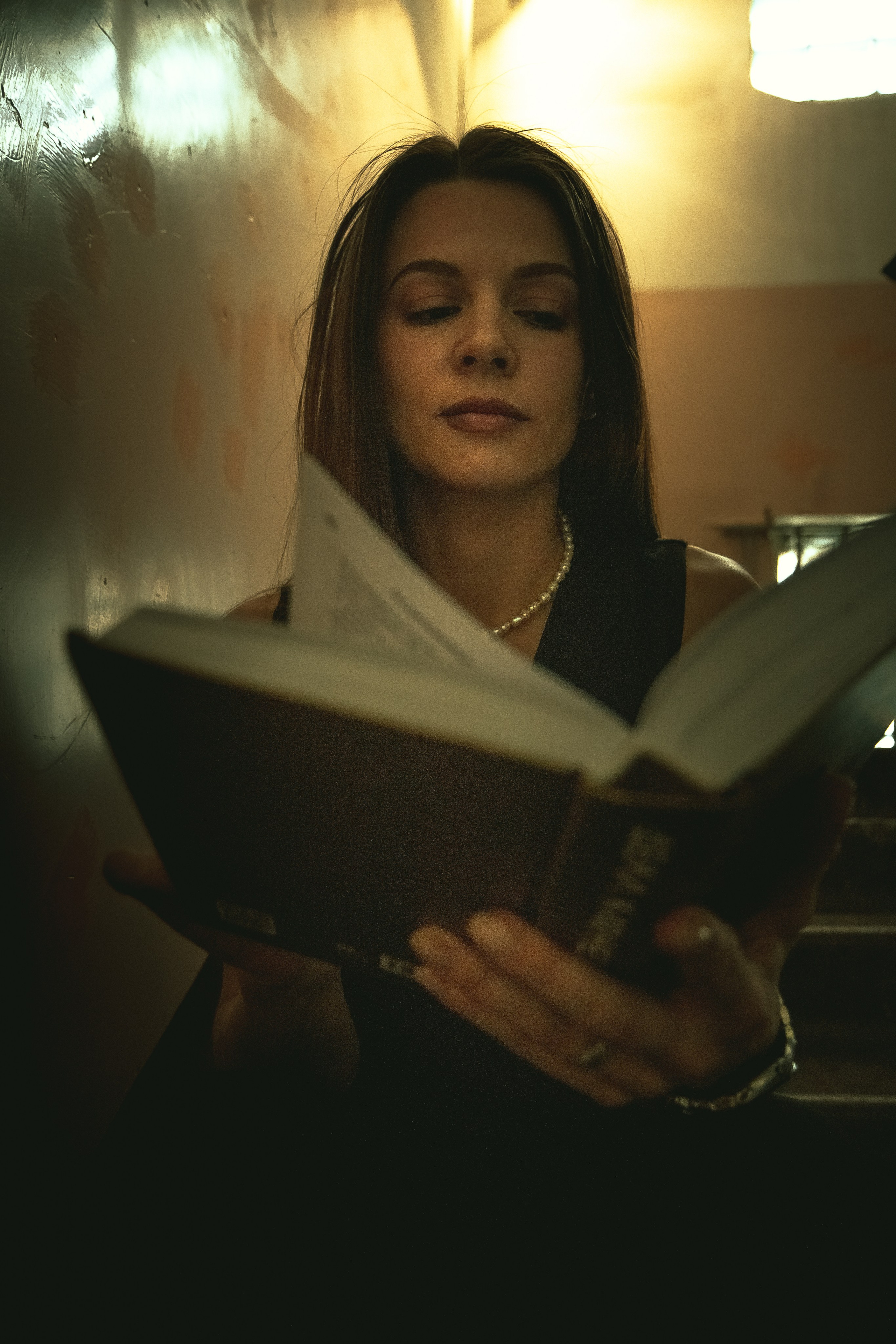 Зашла почитать. Максим Тимофеев Фотограф Ачинск