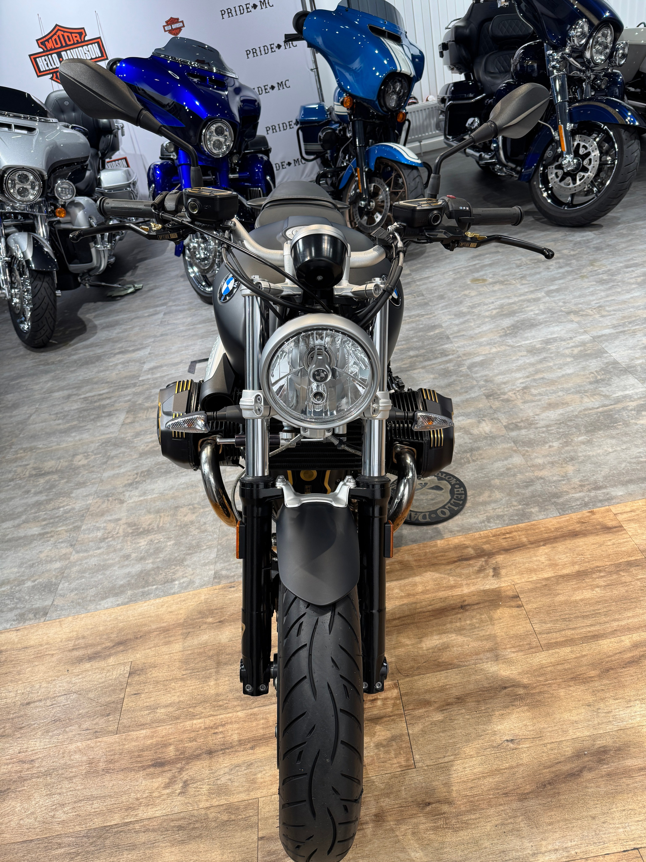 Мотоциклы Harley-Davidson BMW R Nine T (Option 719)  — купить мотоцикл. Hello Davidson, Москва. Только хорошие мотоциклы…