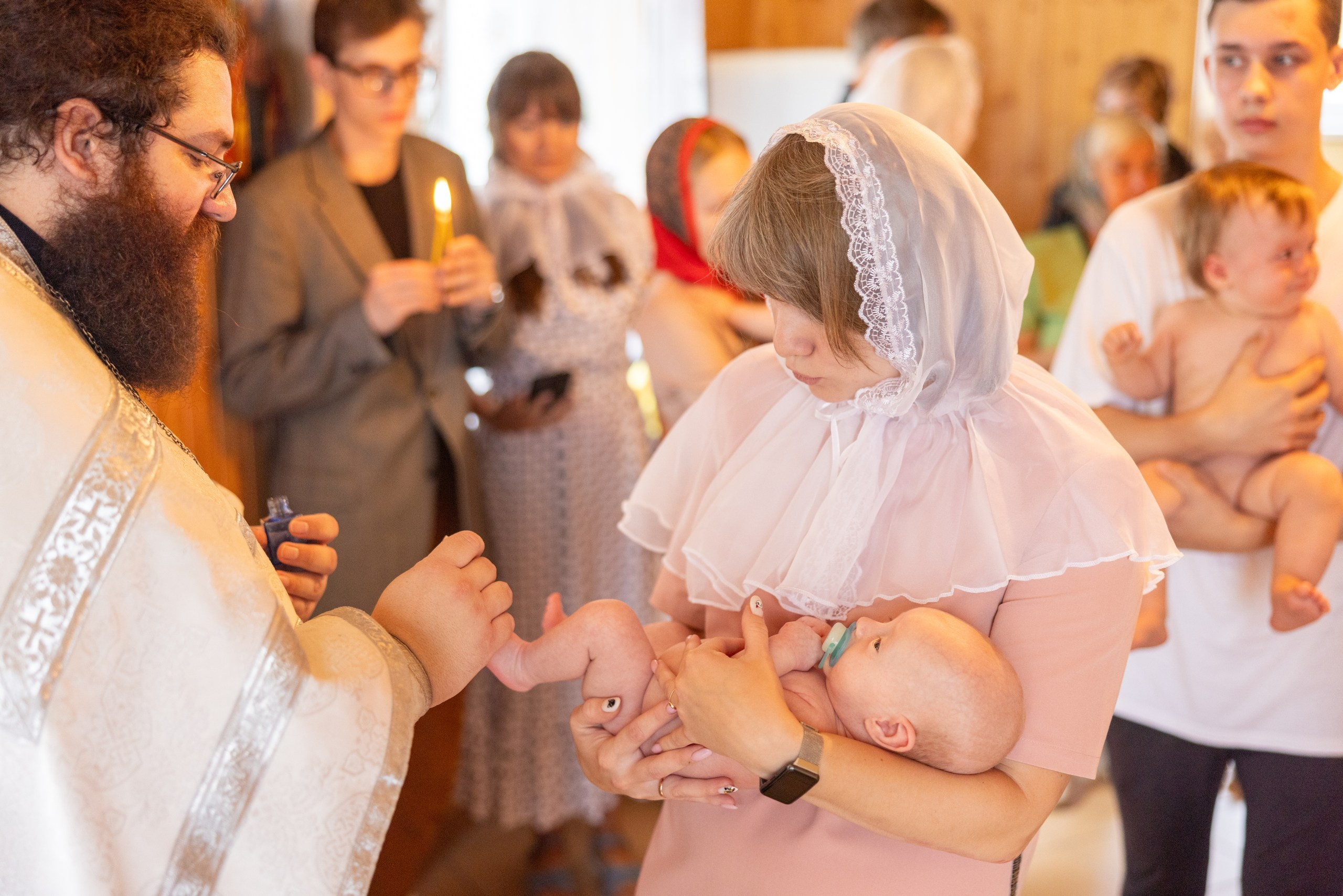 Образец репортажа крещения оригиналы, без искажений, без вспышки, светосильная оптика!. Фотограф в Туле Крупский АнДРей. Фотостудия «КАДР71» в Туле