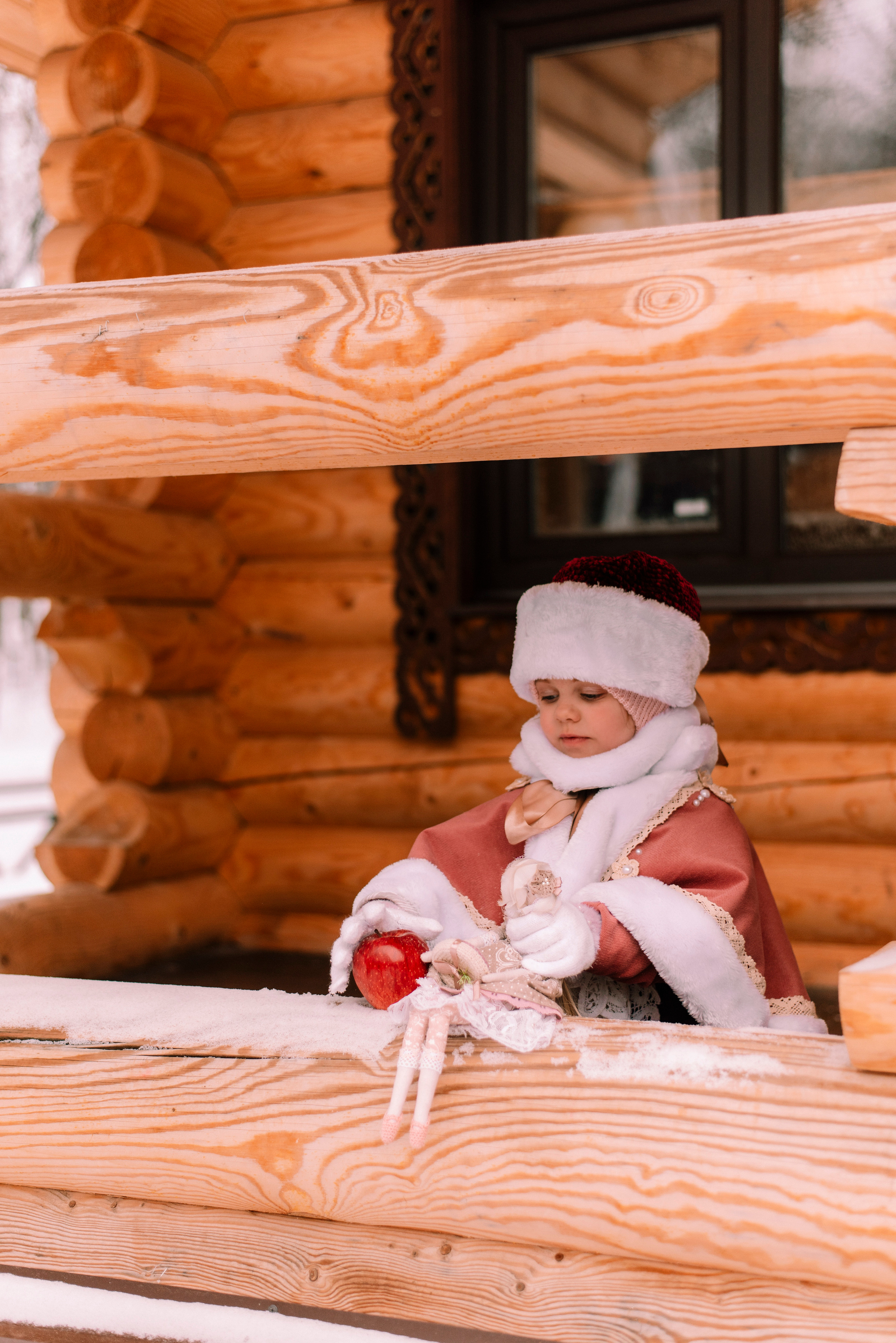детская фотосессия, в русском стиле, яблоко, зима, снег