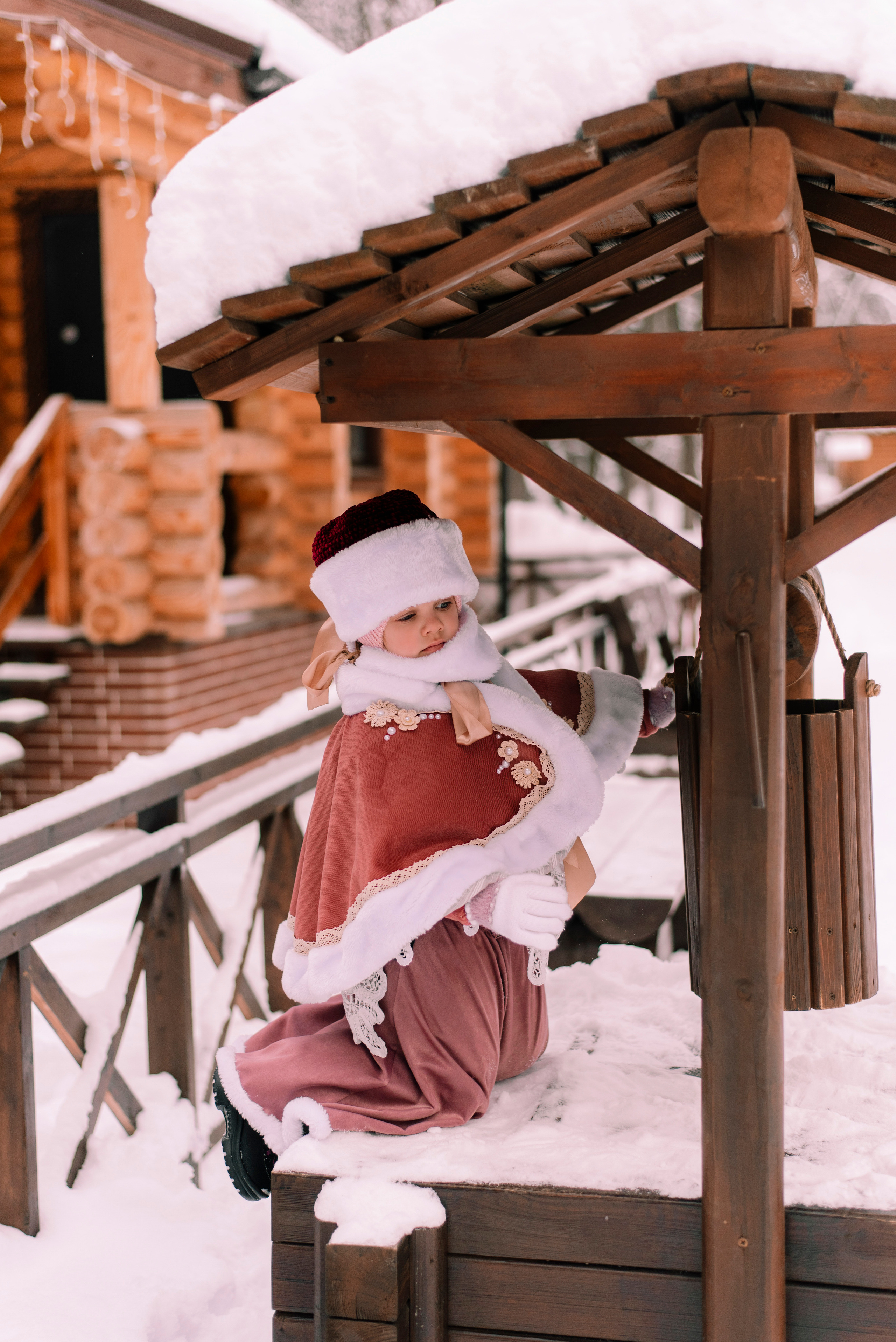 детская фотосессия, в русском стиле, колодец, зима, снег
