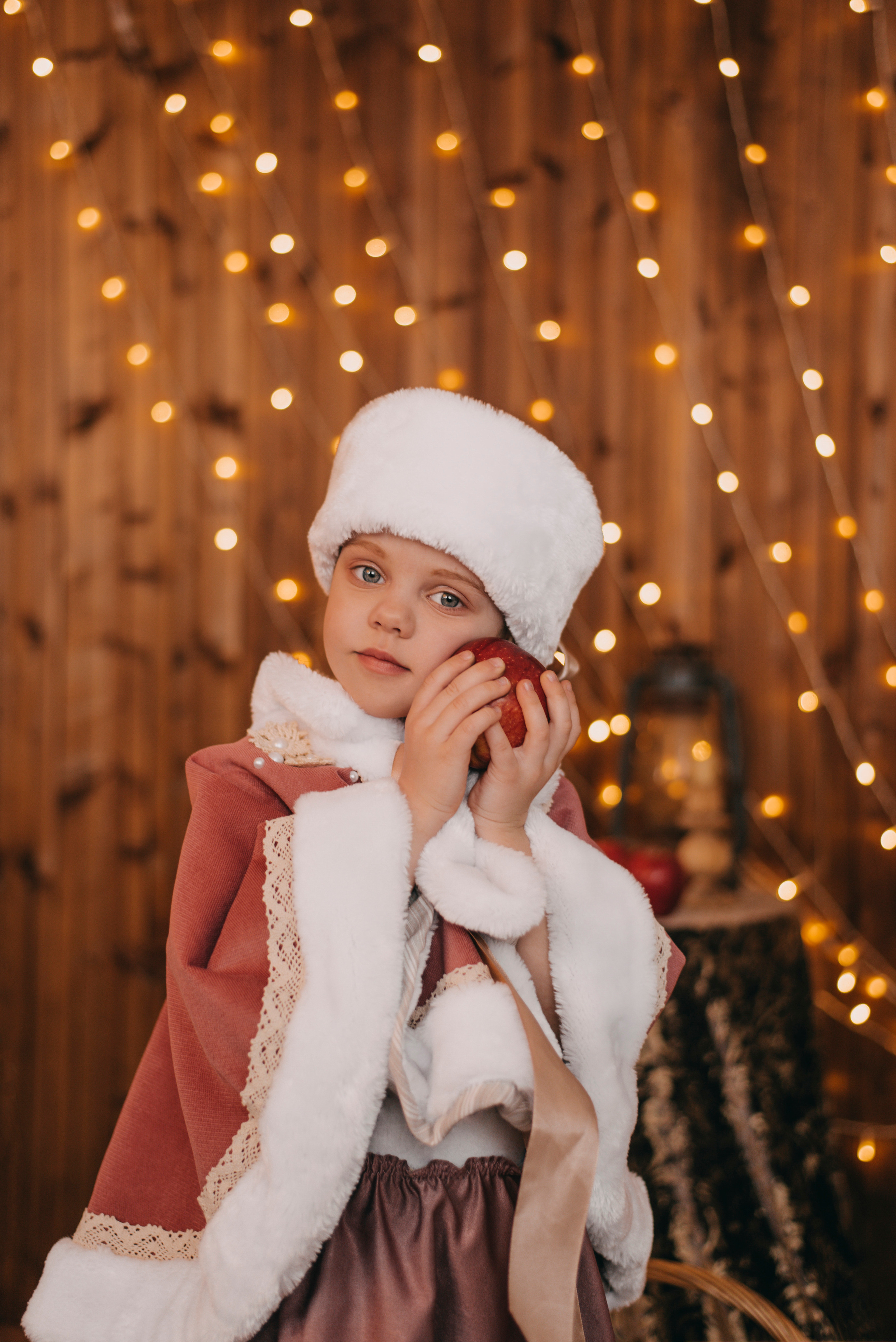 детская фотосессия, в русском стиле, яблочко, зима