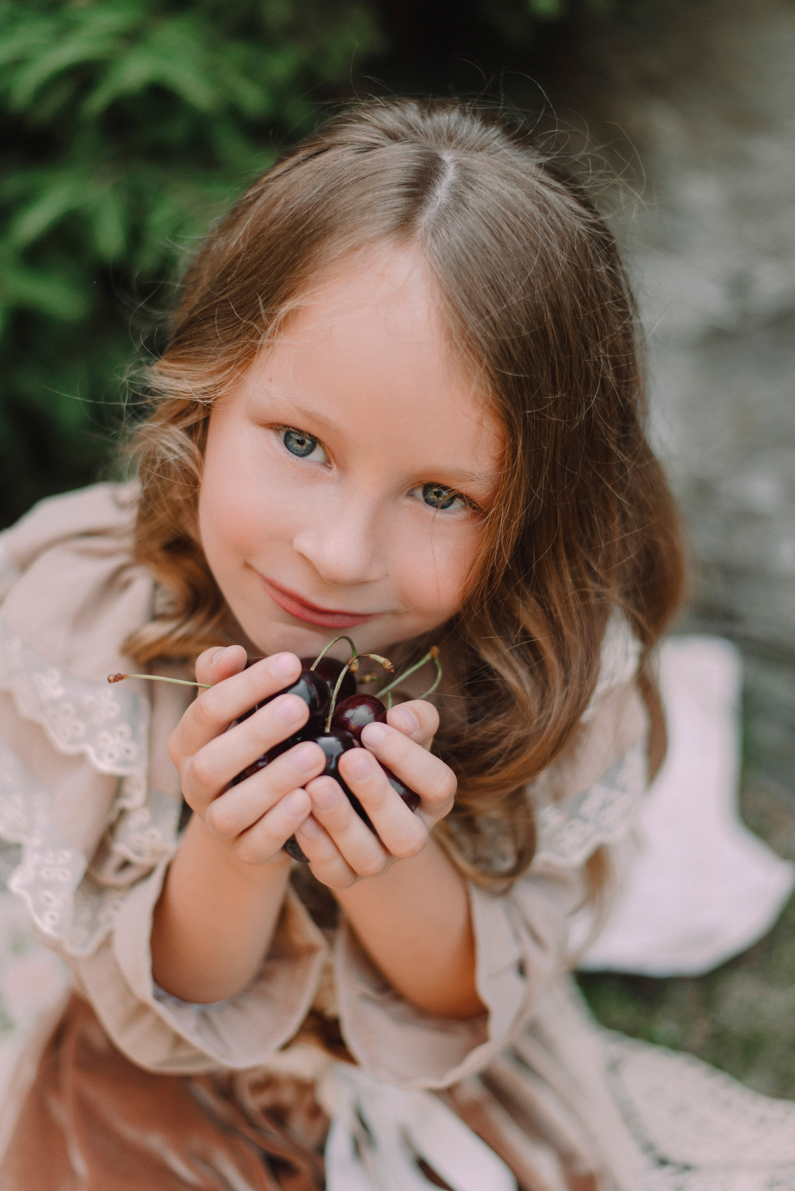 черешня, детская фотосессия, в стиле винтаж, лето, цветы, локоны