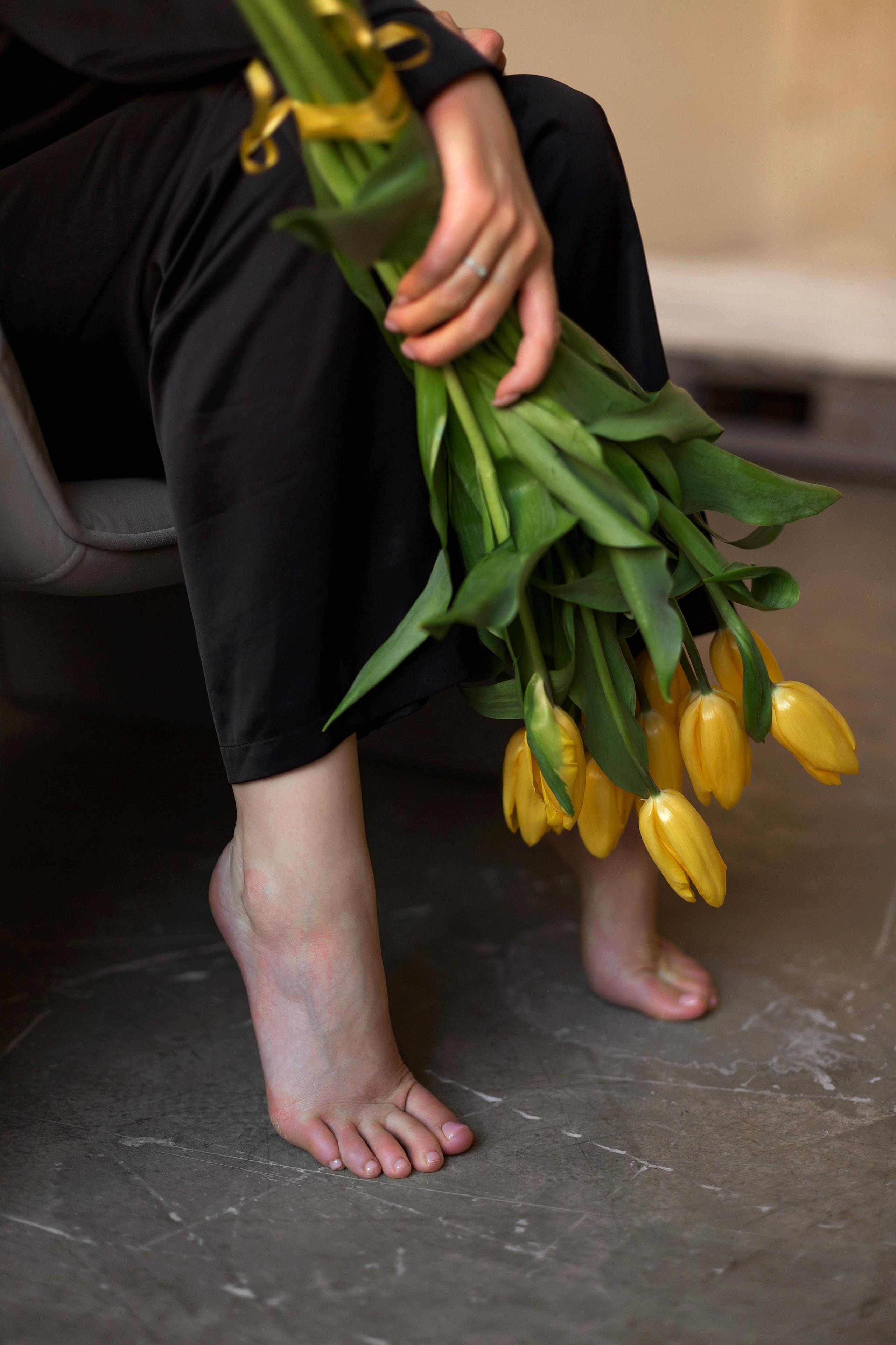 Фотосессия девушки с тюльпанами. Свадебный и портретный фотограф в Санкт-Петербурге Надежда Чечулина