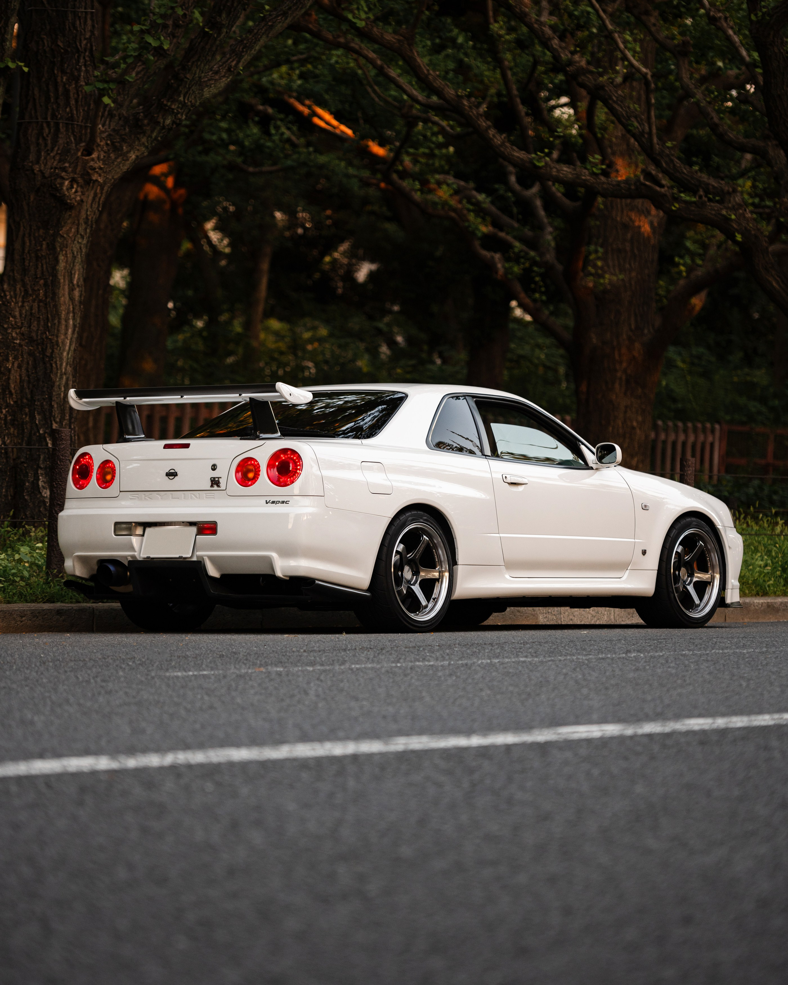 Cars in Tokyo. Photographer in Tokyo Anatolii Ozarto