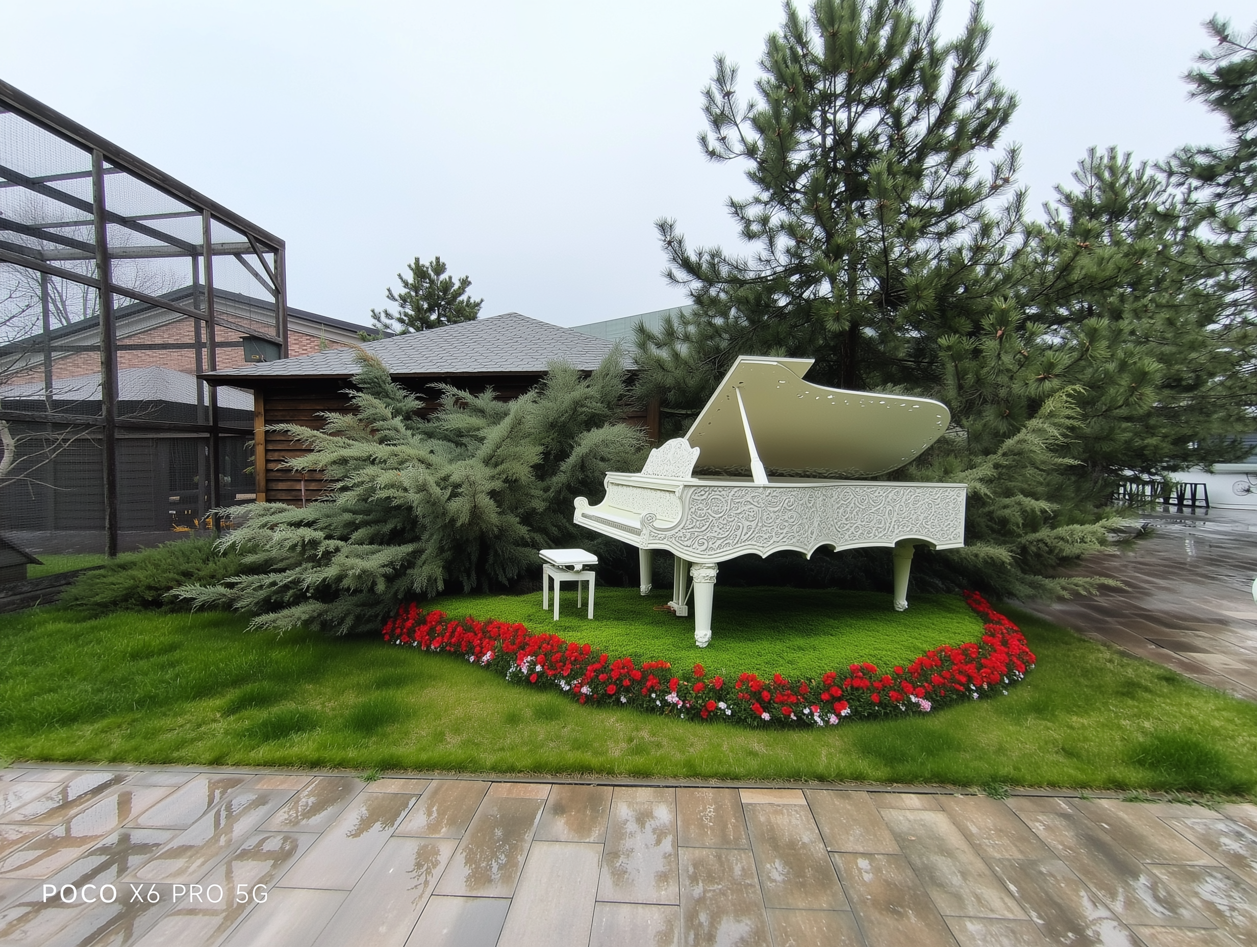 Разработка оформления Графского парка для LAZAR DECOR. Главная