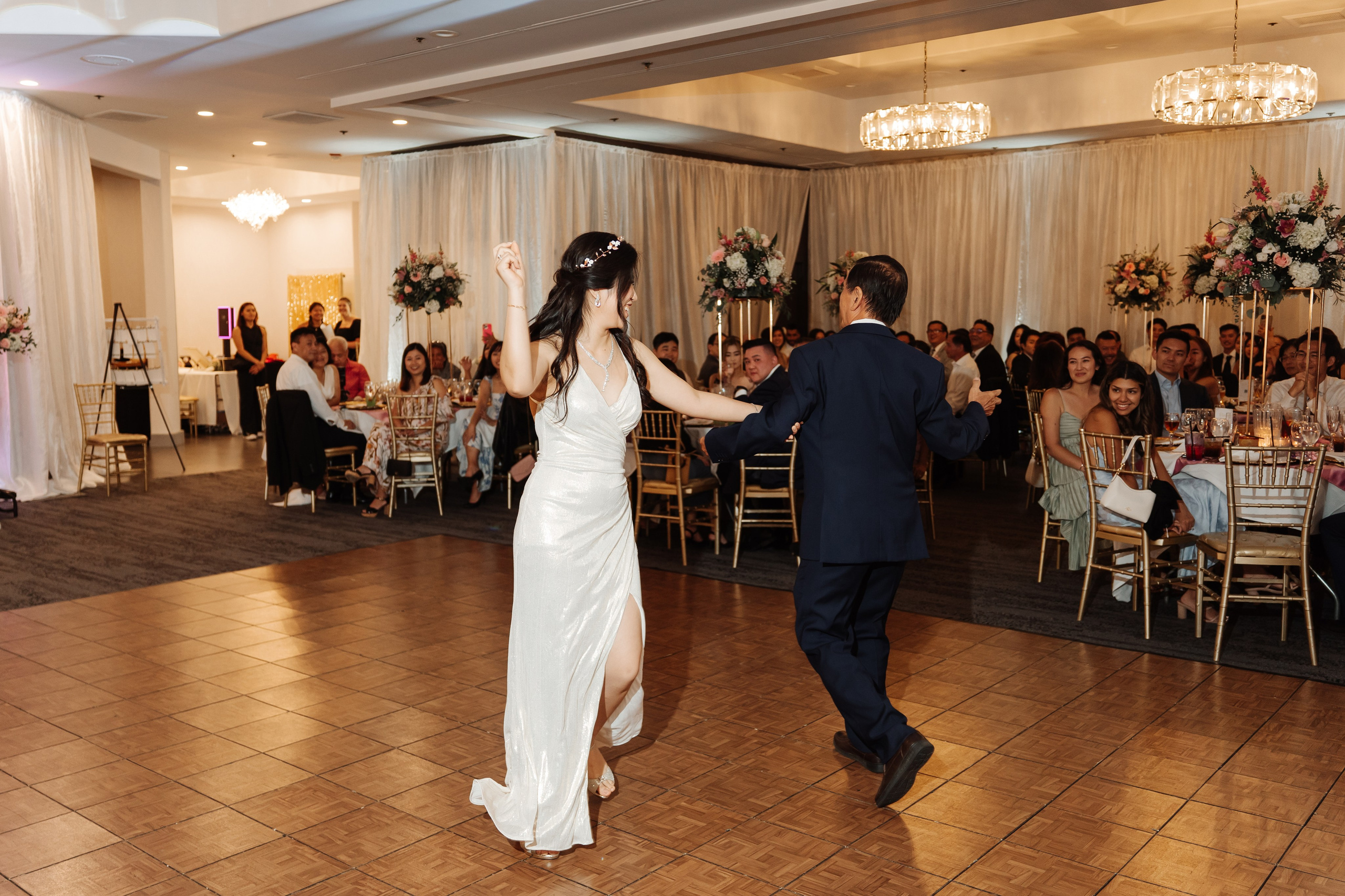 2025-08-16_AndreaChristopher. Ретушер Зенькевич Света