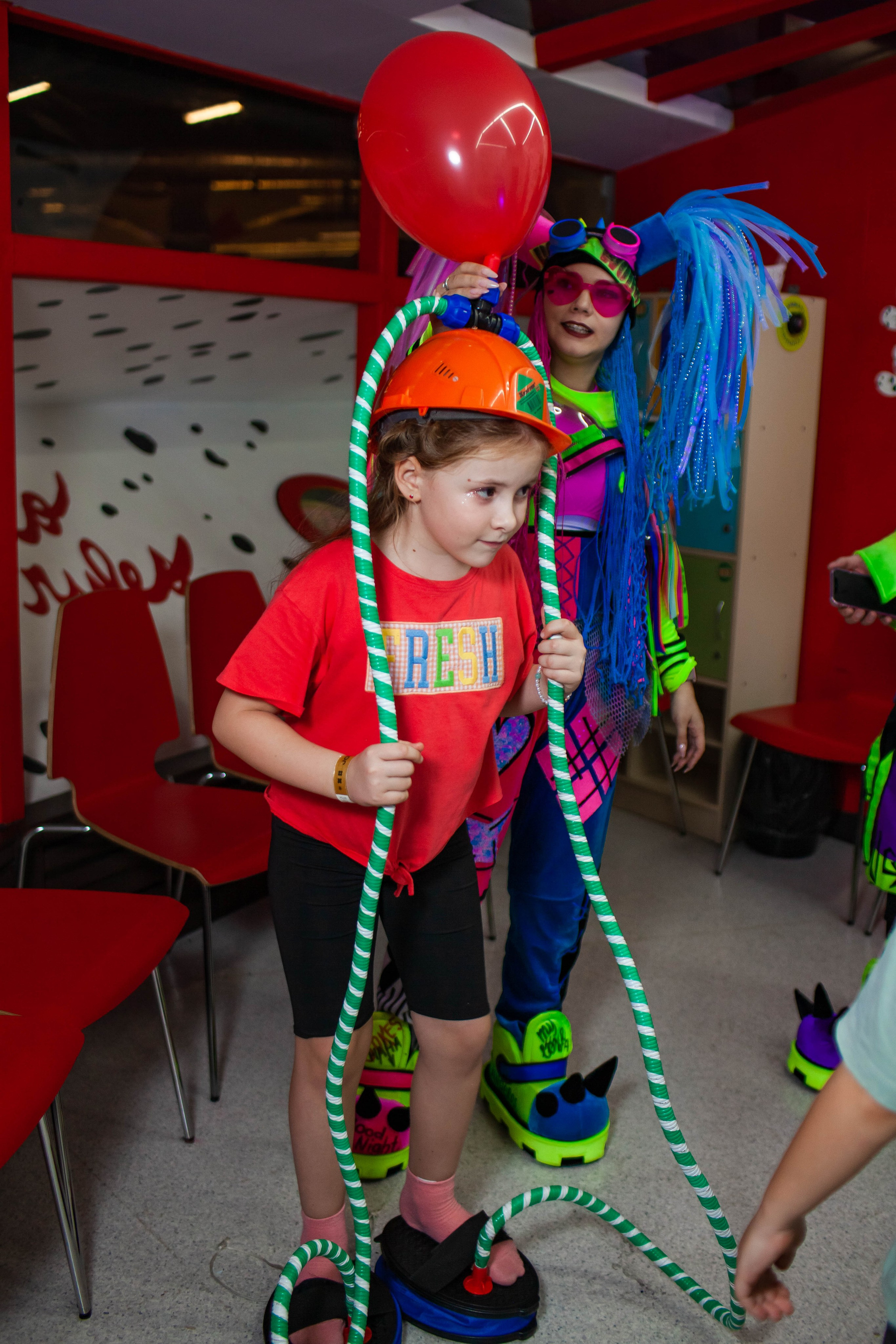 Неон Челендж День рождения Ярослава. Детский и семейный фотограф в Санкт-Петербурге Елизавета Сорокина