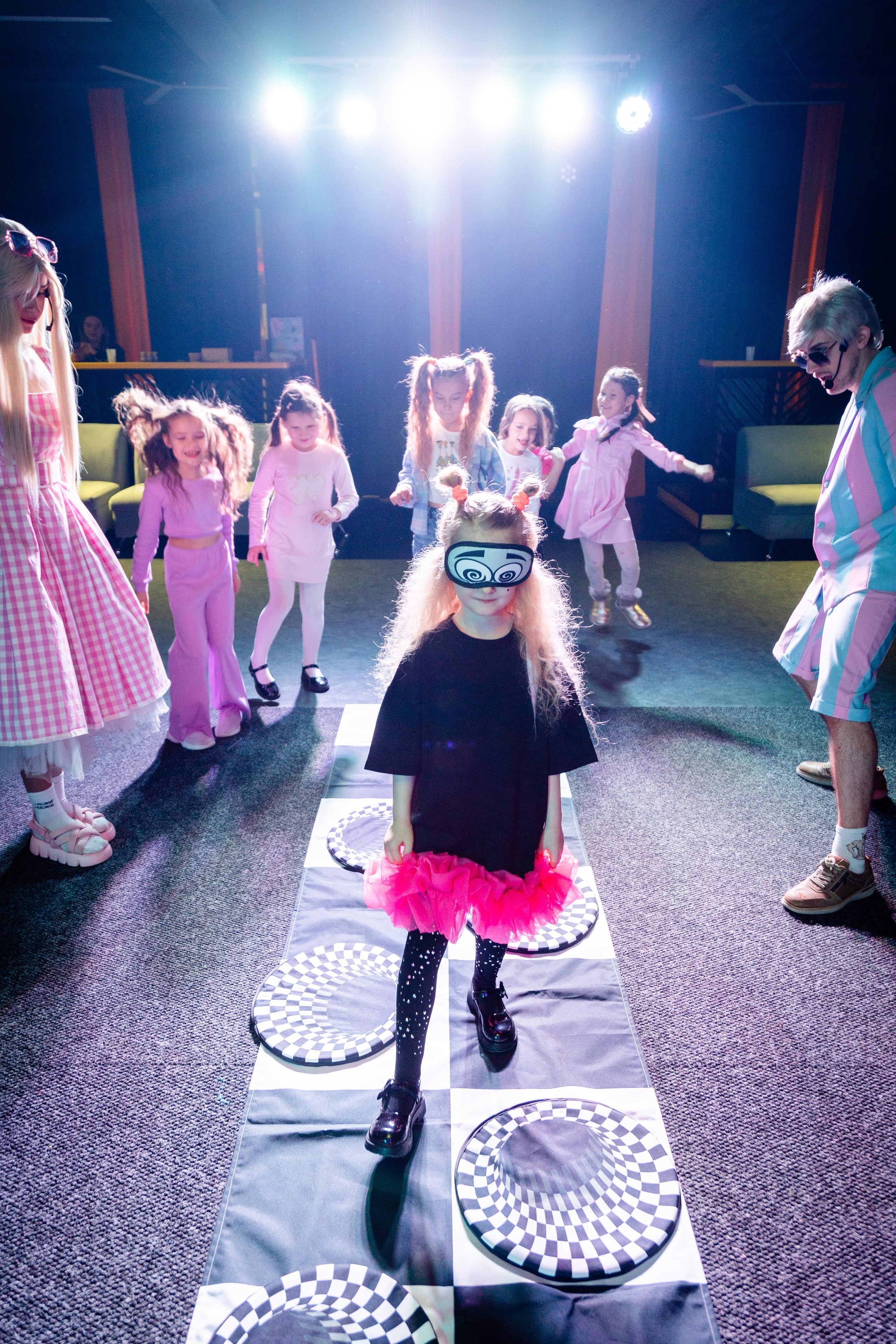 Алисе 7 лет. Детский фотограф видеограф в Хабаровске Михаил Орлов