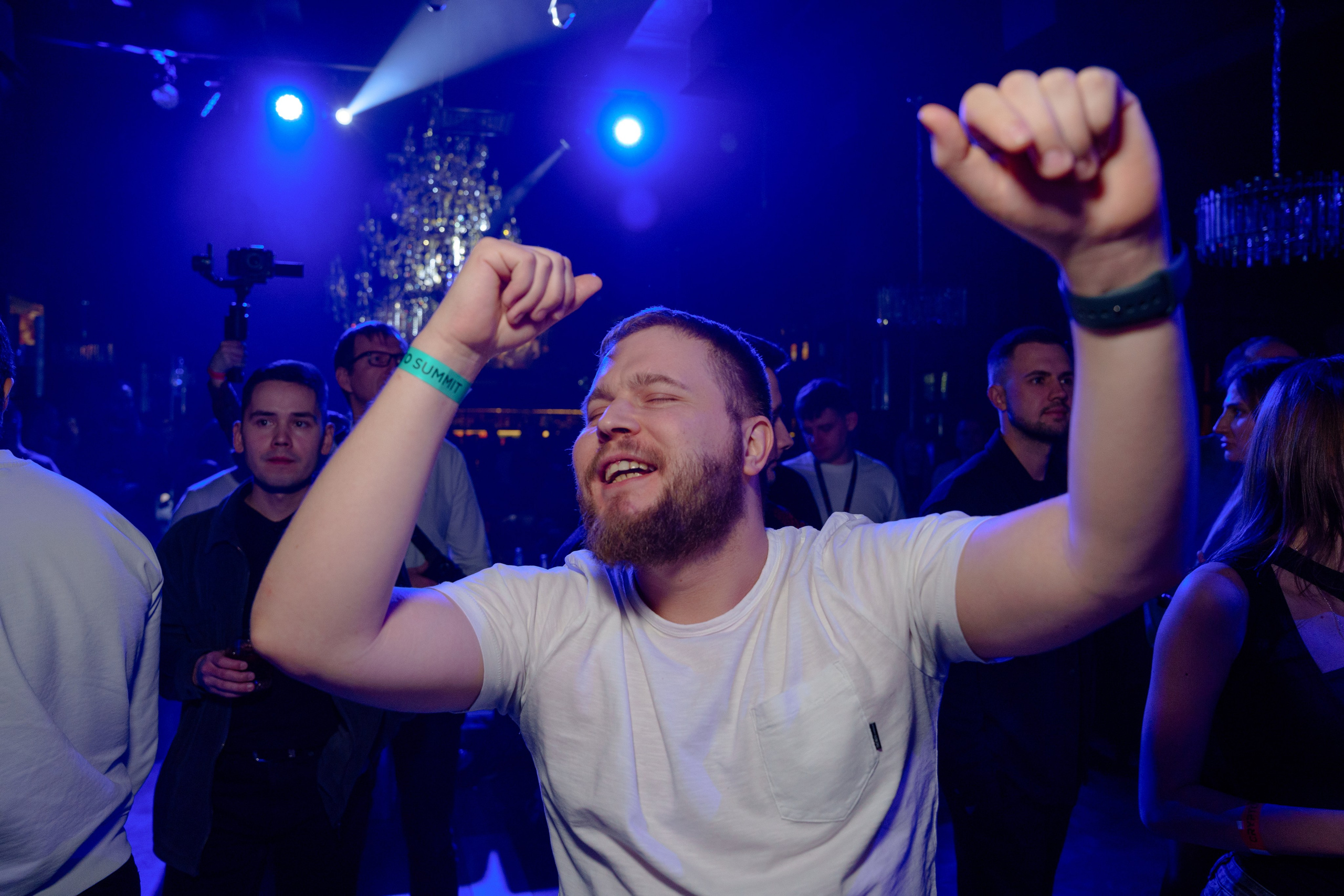 Crypto Summit 2024 After Party в SMOKE DOG. Репортажный фотограф Москва Сергей Дружинин