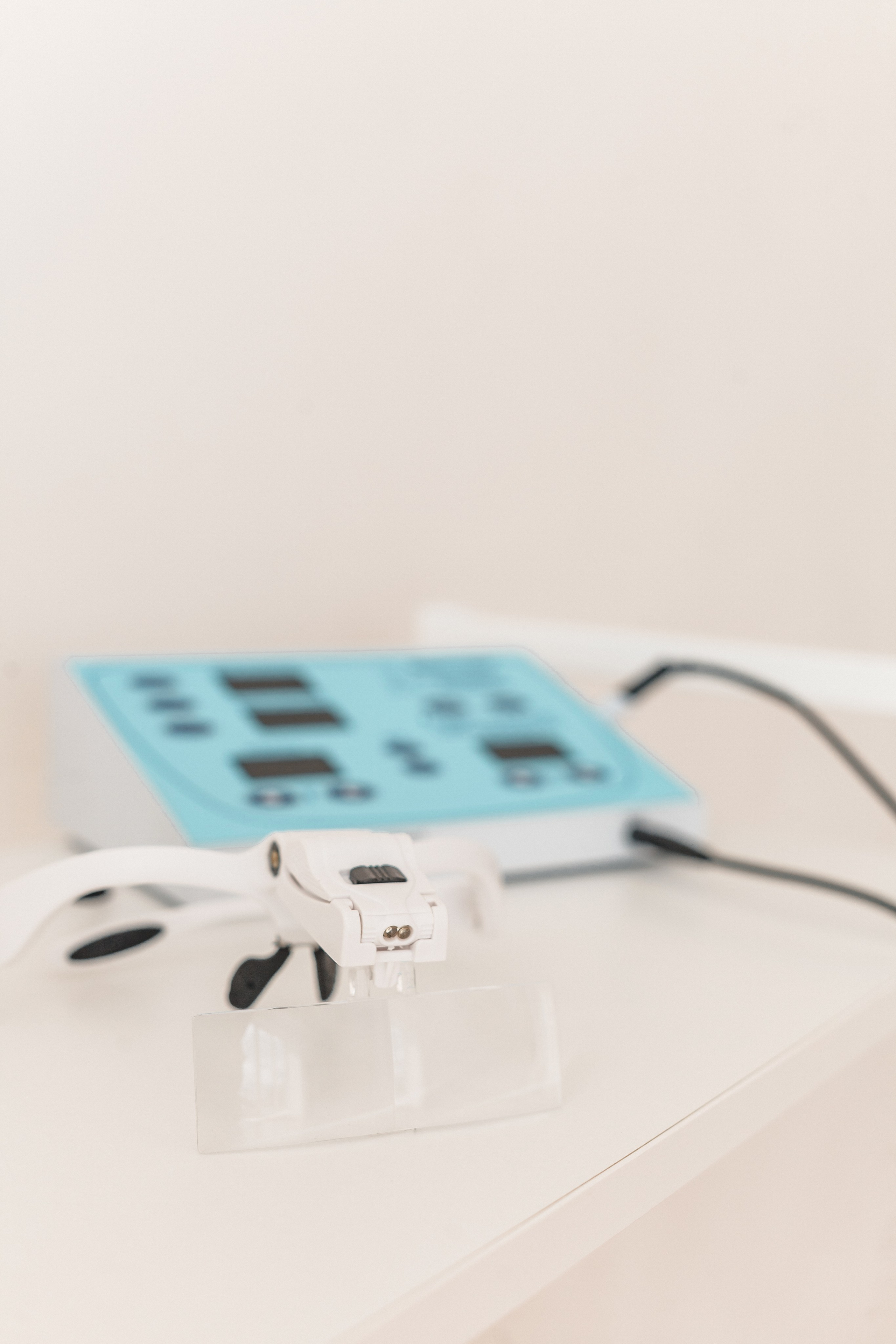 Контентная съемка позволяет получить качественные фотографии для упаковки профиля, а также для подготовки рекламных макетов. Помните, встречают по одежке. В сети ваша “одежка” - это ваш профиль! Закажи контентную съемку и не экономь на своем образе в Инстаграм, если хочешь заявить о себе! Контентный фотограф в Минске Анна Островская