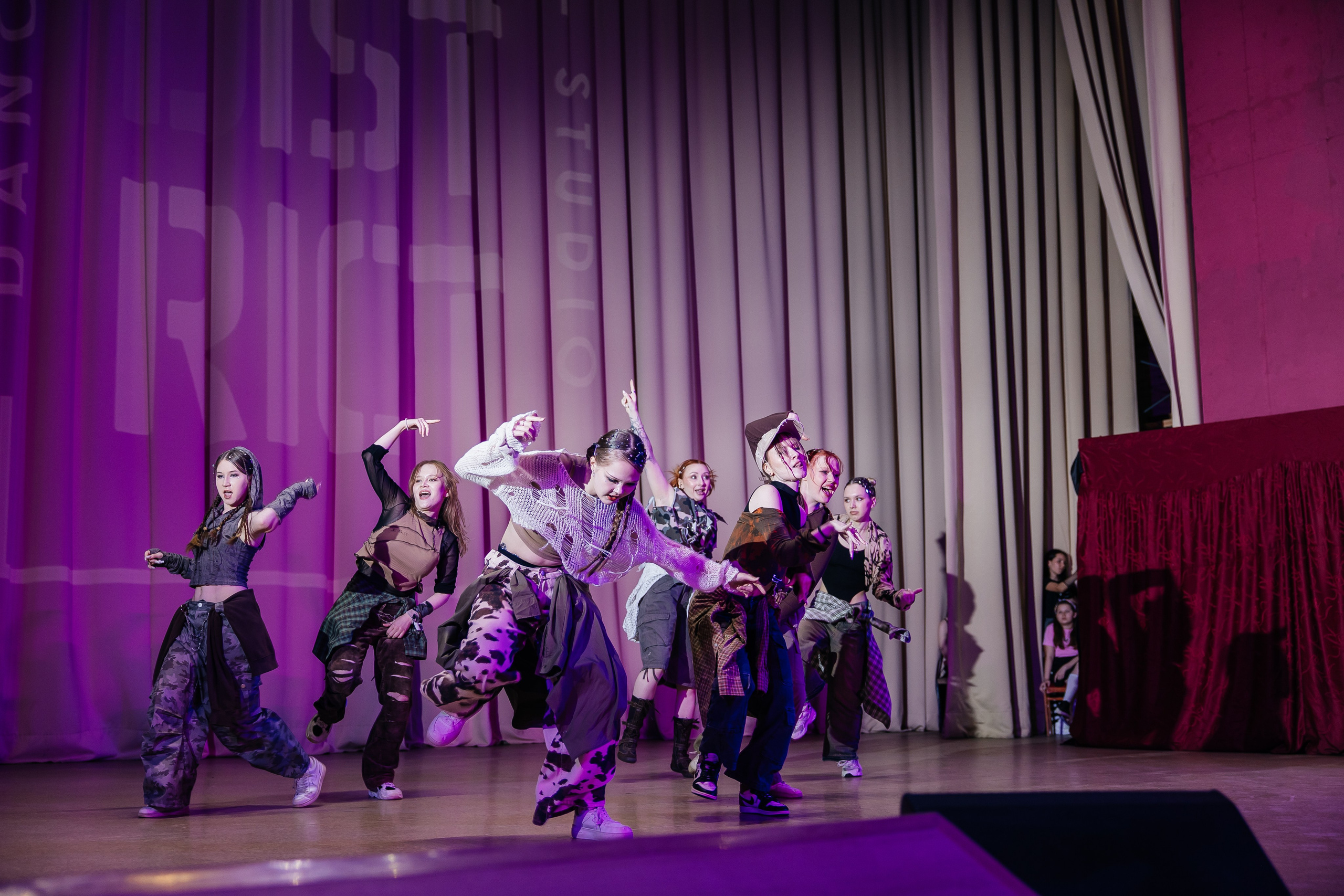 Дистрикт. Отчетный концерт. Свадебный и Семейный фотограф г. Ижевск Гульназ Солдатова. Гульназ фото