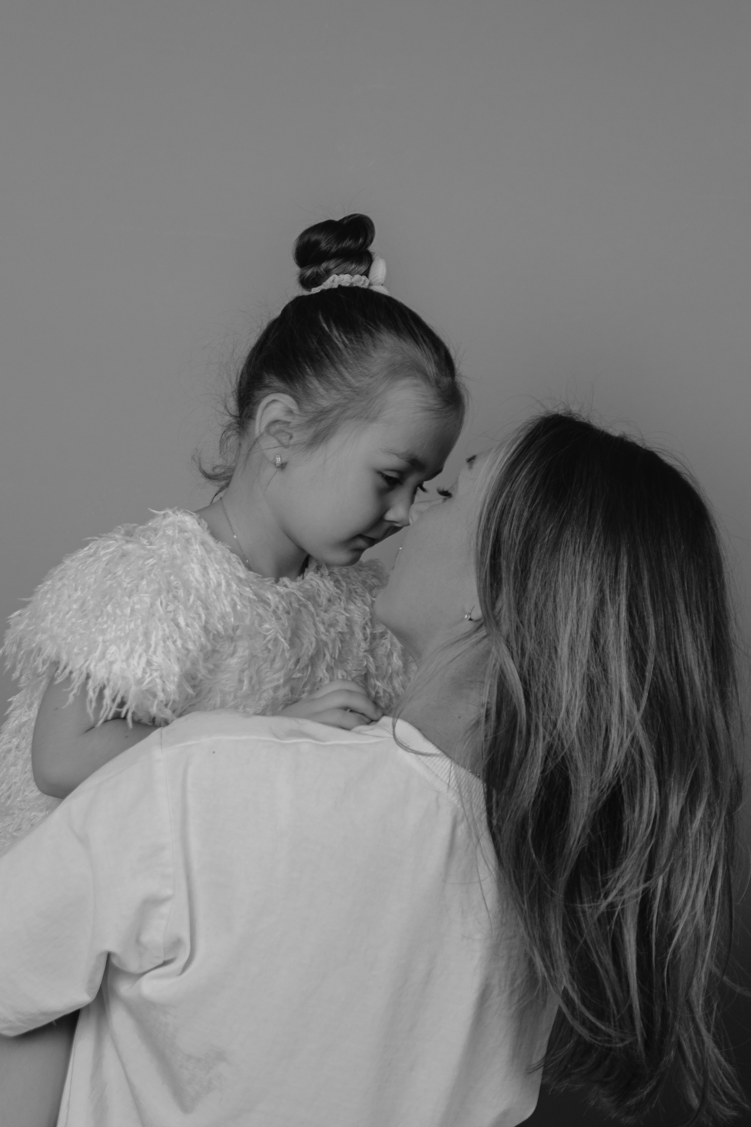 мама с дочкой фотосессия в чб