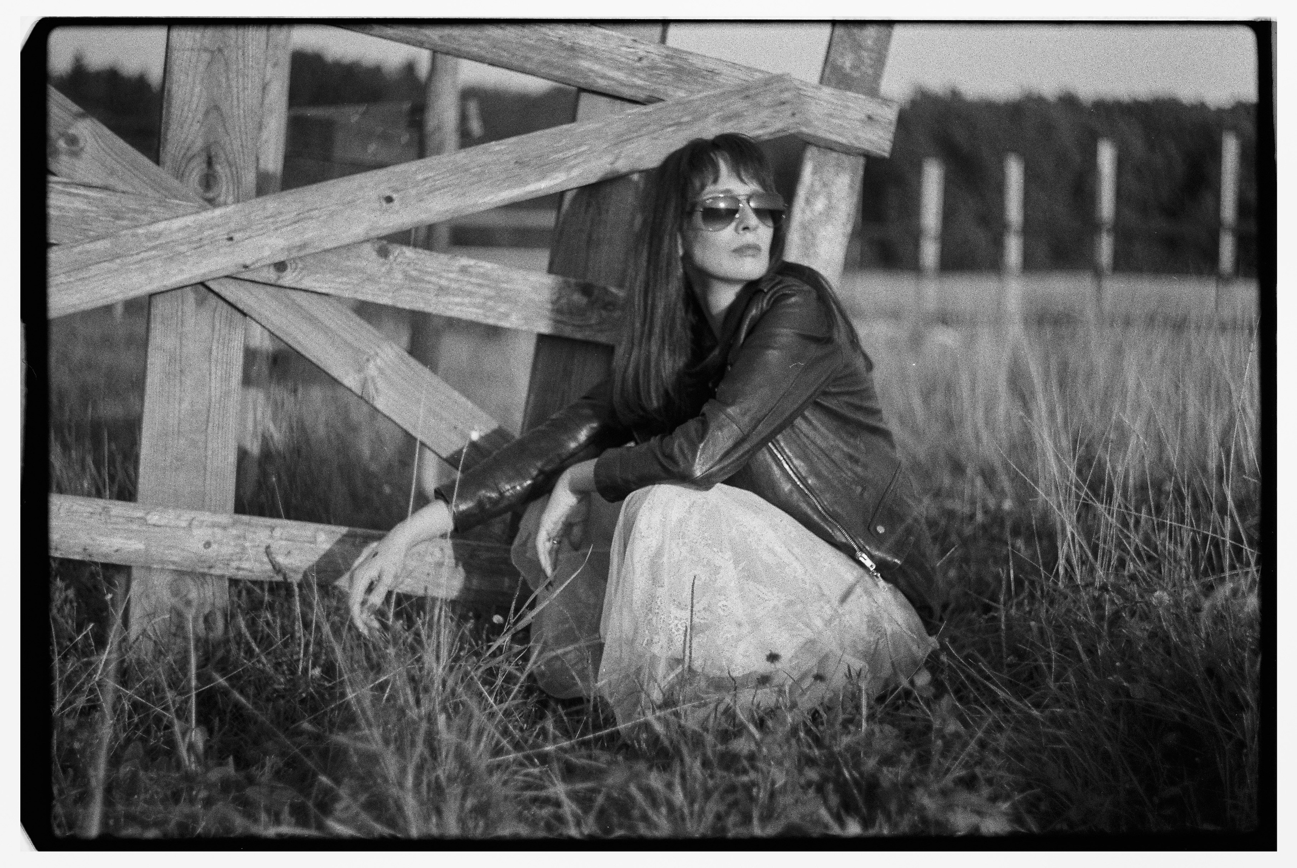 Портретная фотосессия на плёнку 35 мм на ферме в Санкт-Петербурге. Светлана Гопанюк. Портретный фотограф. Санкт-Петербург. СПб