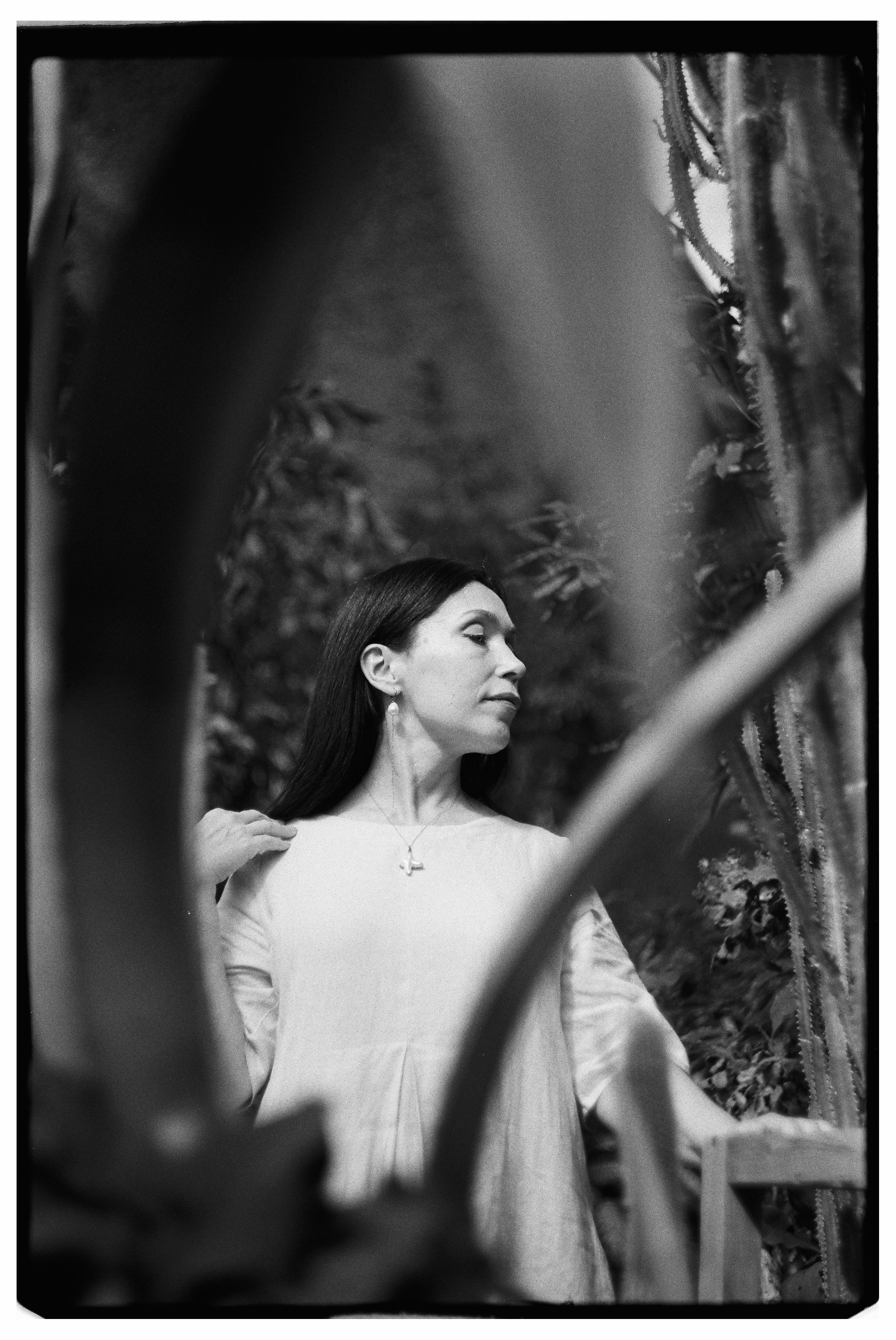 Портретная фотосессия на пленку в Оранжерее Таврического сада, СПб. Светлана Гопанюк. Портретный фотограф. Санкт-Петербург. СПб