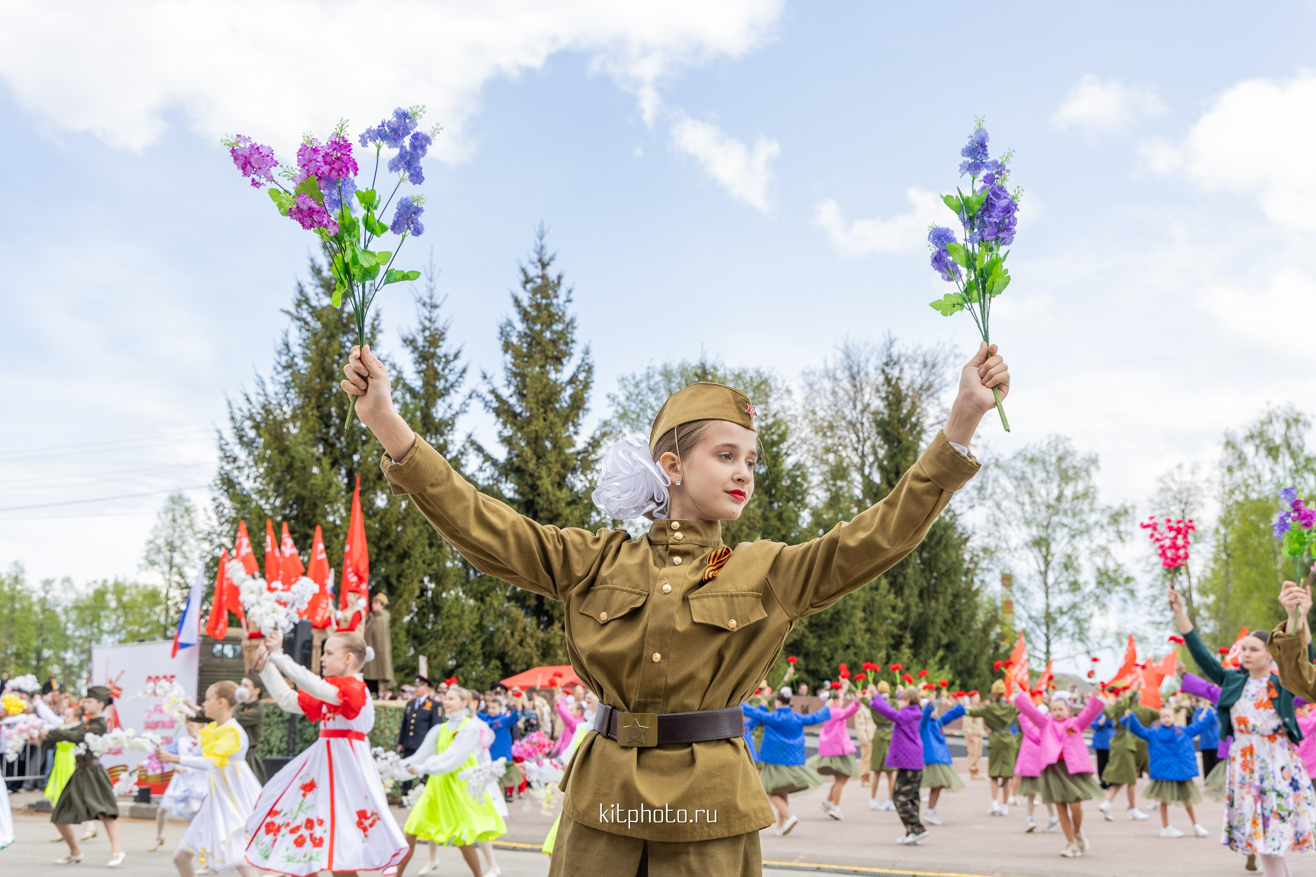 Фотосъёмка Дня Победы 2025 в Городце | Репортаж от KitPhoto. Фотограф Нижний Новгород Мария Китаева