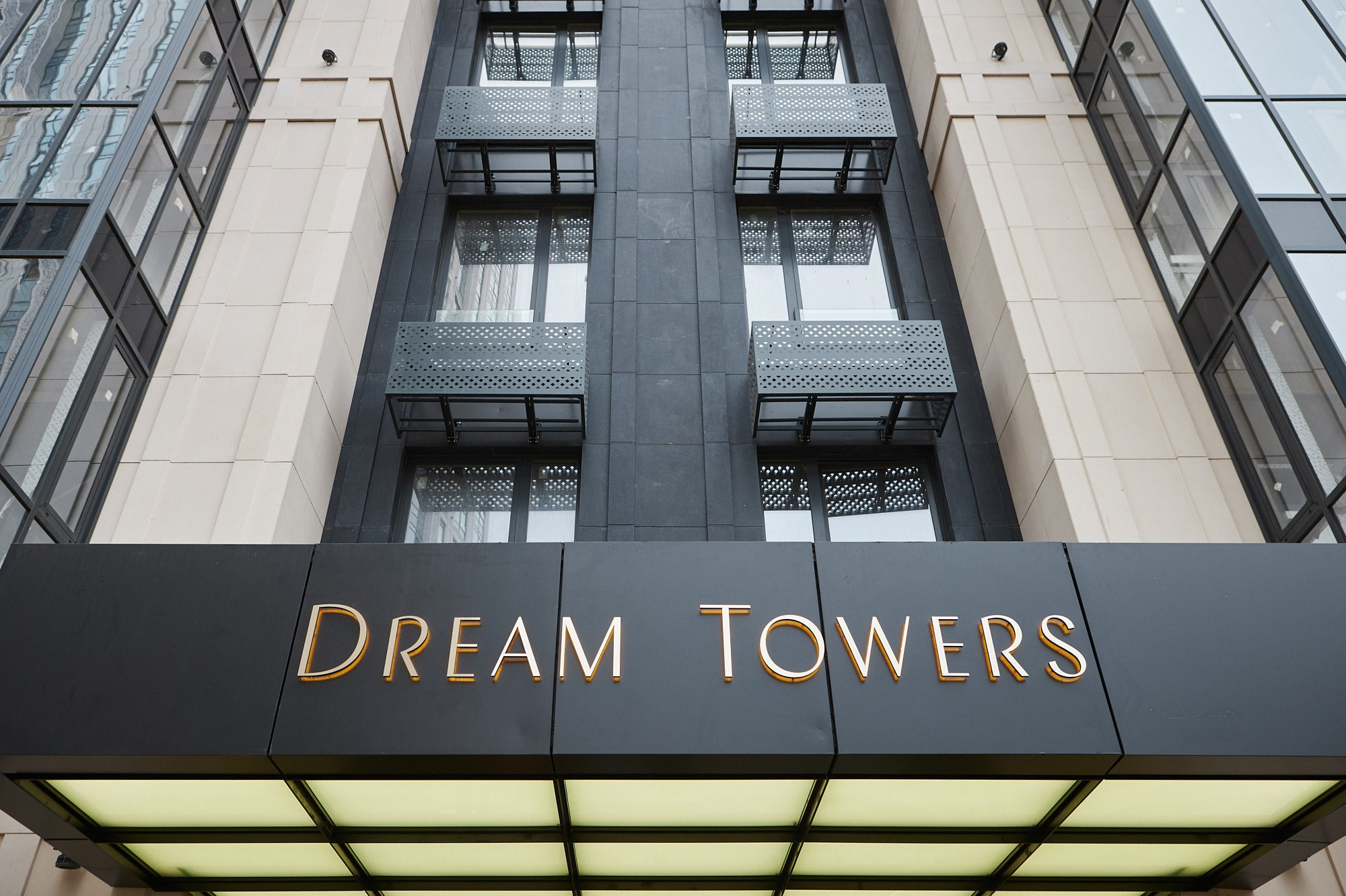 Открытие продаж DreamTowers — репортажная съёмка PR-мероприятия в Москве. Репортажный фотограф в Москве — Дмитрий Тарасов | Съёмка мероприятий, концертов, корпоративов