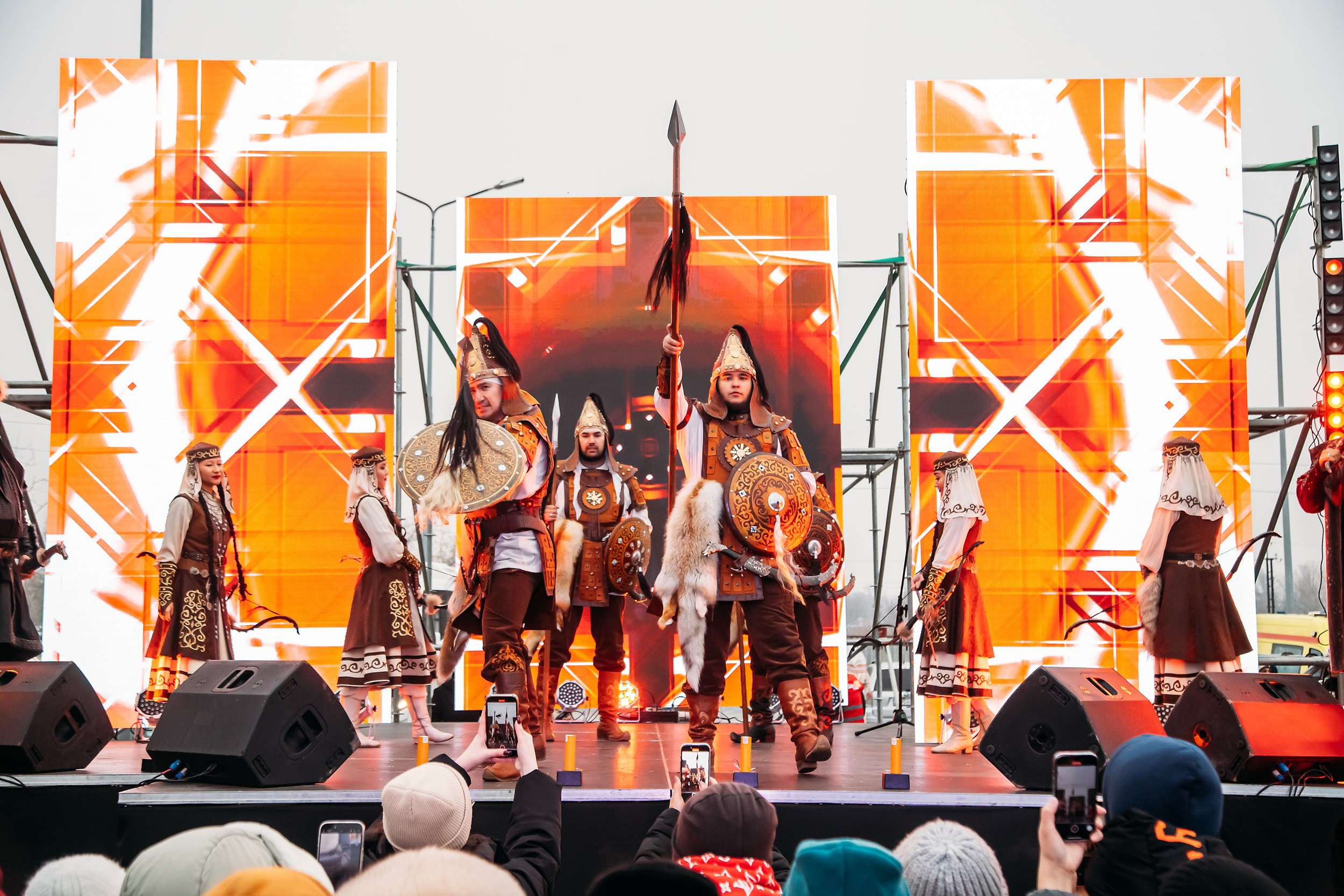 10 лет BatyrMall. Кипятком Павлодар