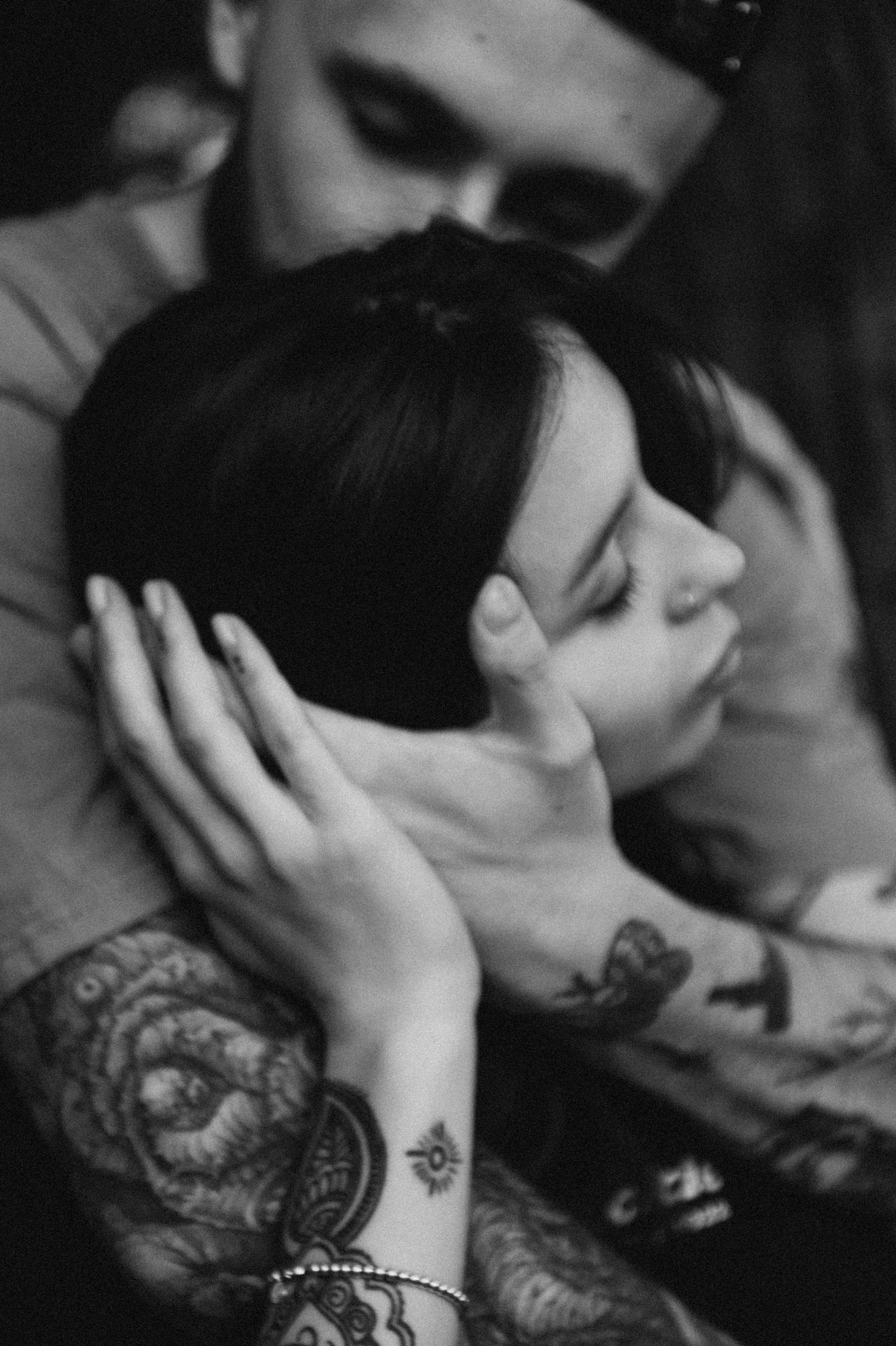 Фотосессия Love Story. Фотограф в Барнауле Дарья Бутурлакина. Люби.Цени.Касайся