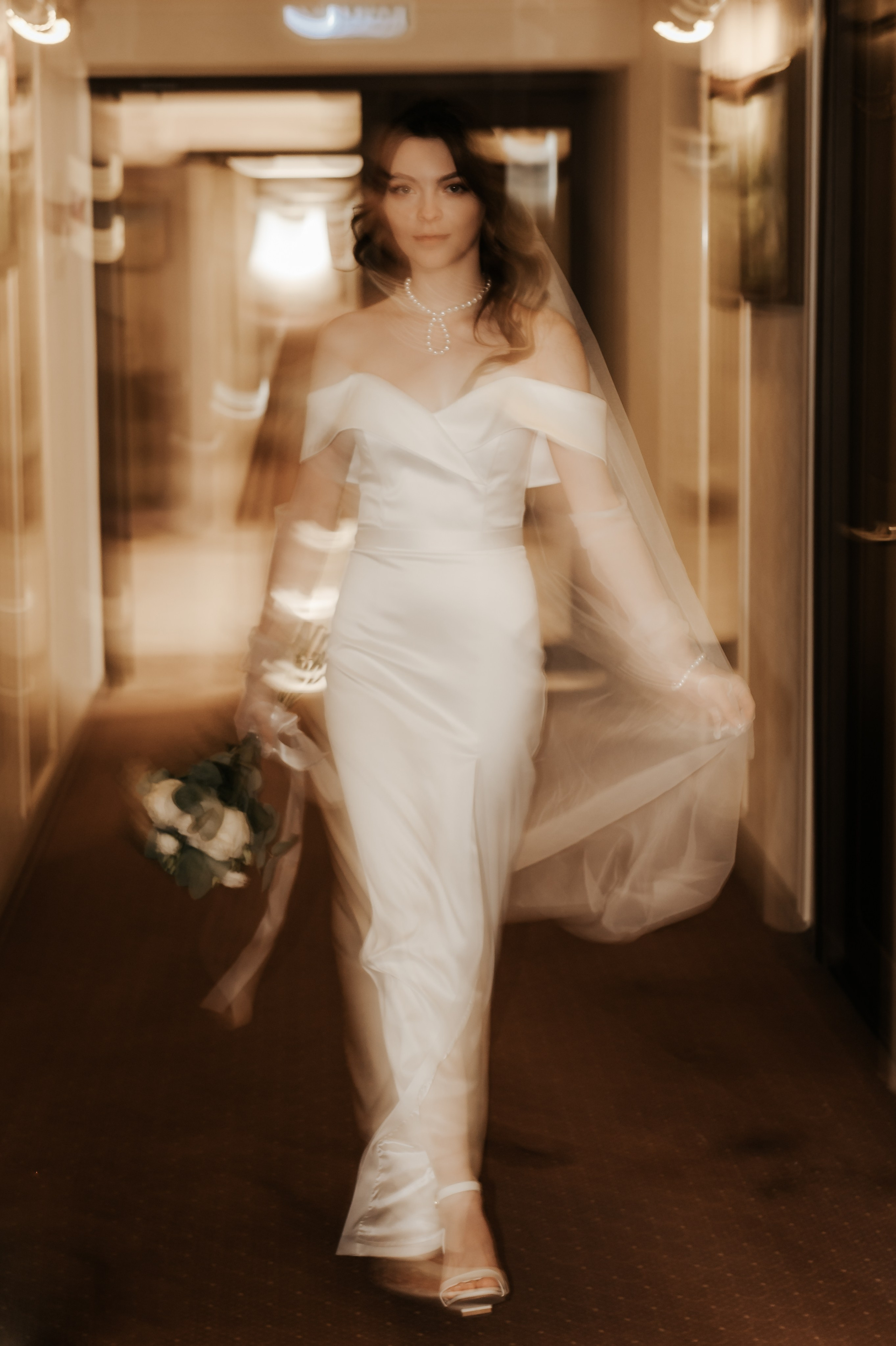 Свадебные фотографии. Фотограф в Барнауле Дарья Бутурлакина. Люби.Цени.Касайся