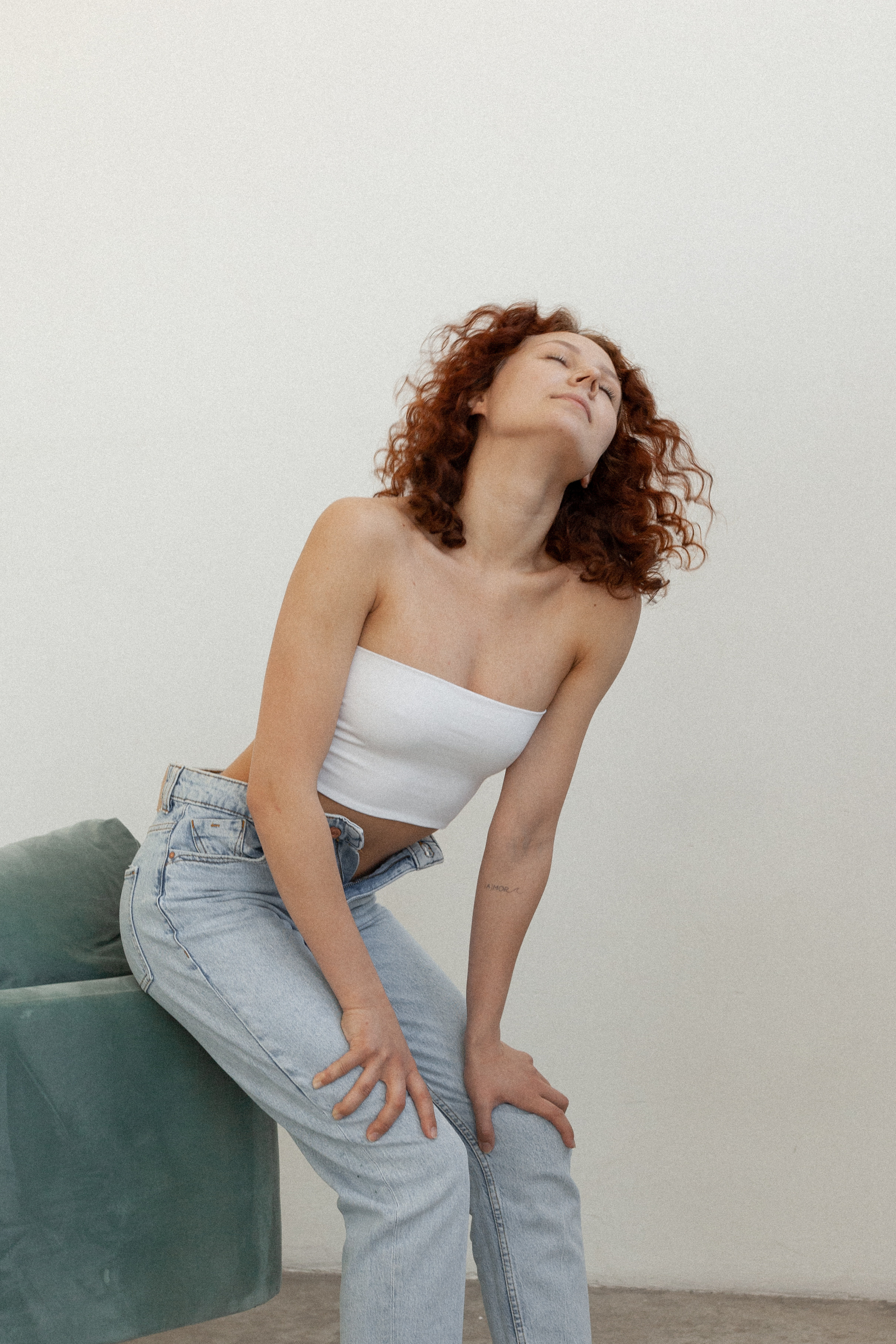 Екатерина тренер по растяжке, снимали контент для соцсетей. Семейный и женский фотограф, стильный репортаж в г. Новосибирск