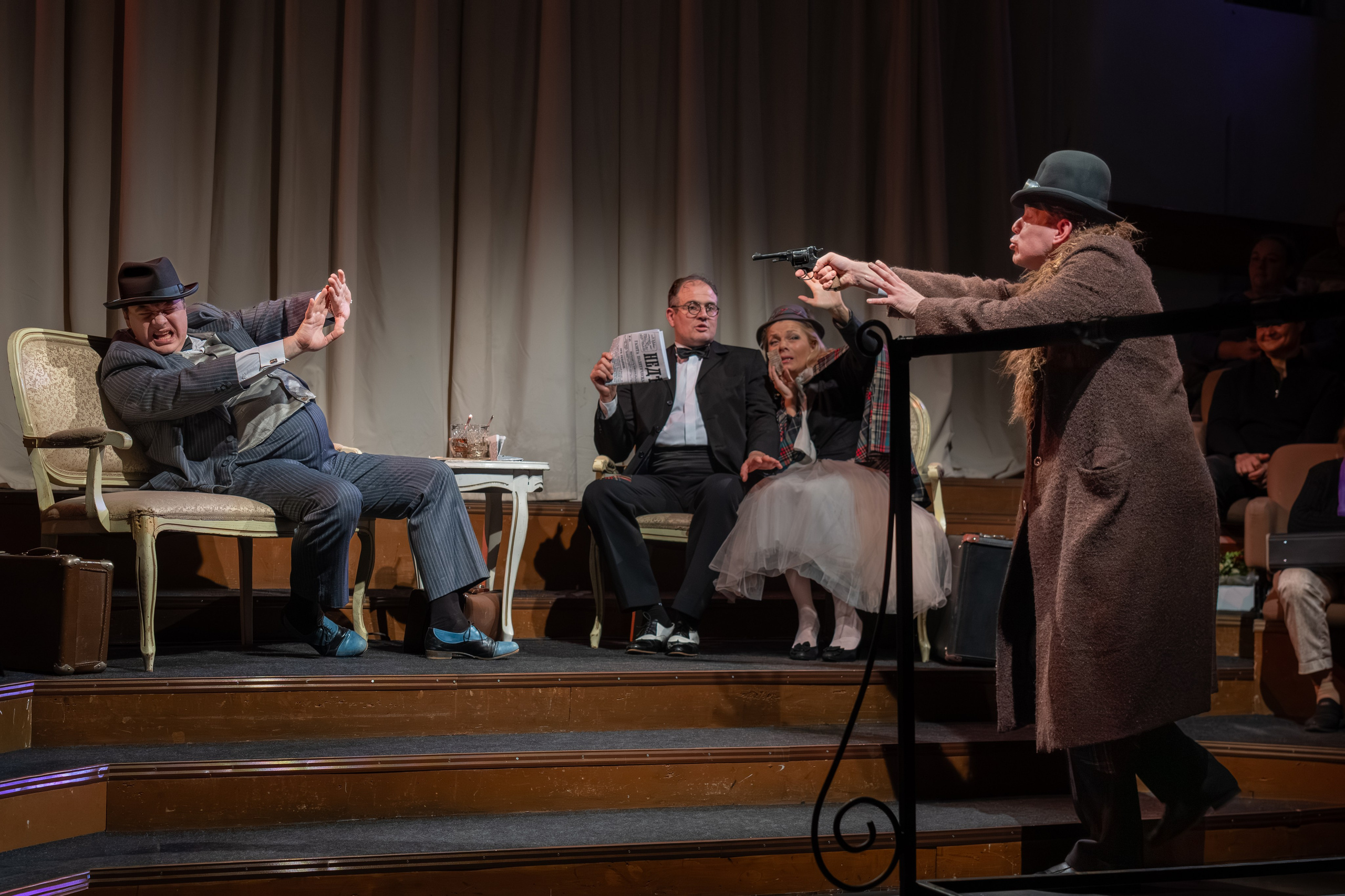 Театр Сфера: Гнездо перелётных птиц (100-й спекталь). Сайт фотографа Сергея Абрамова