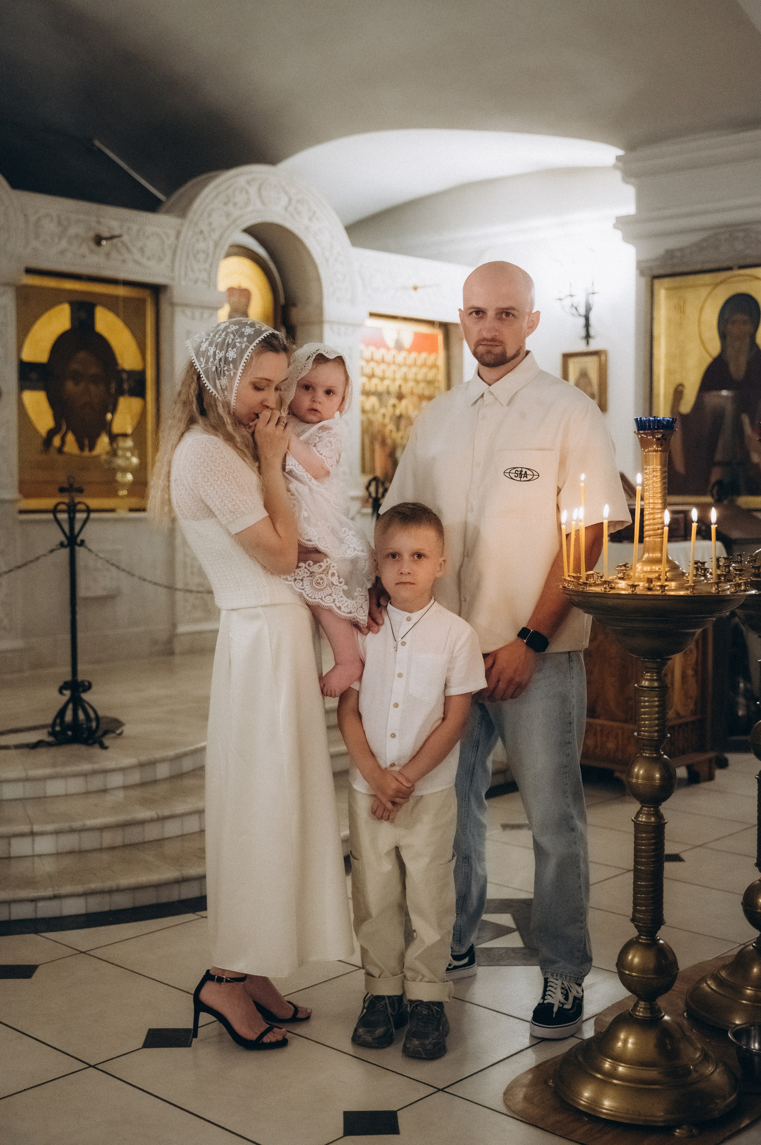 Крещение Владиславы (Криптовый храм в честь собора Новомучеников и Исповедников земли Белорусской). Семейный фотограф в Минске Дарья Дреко