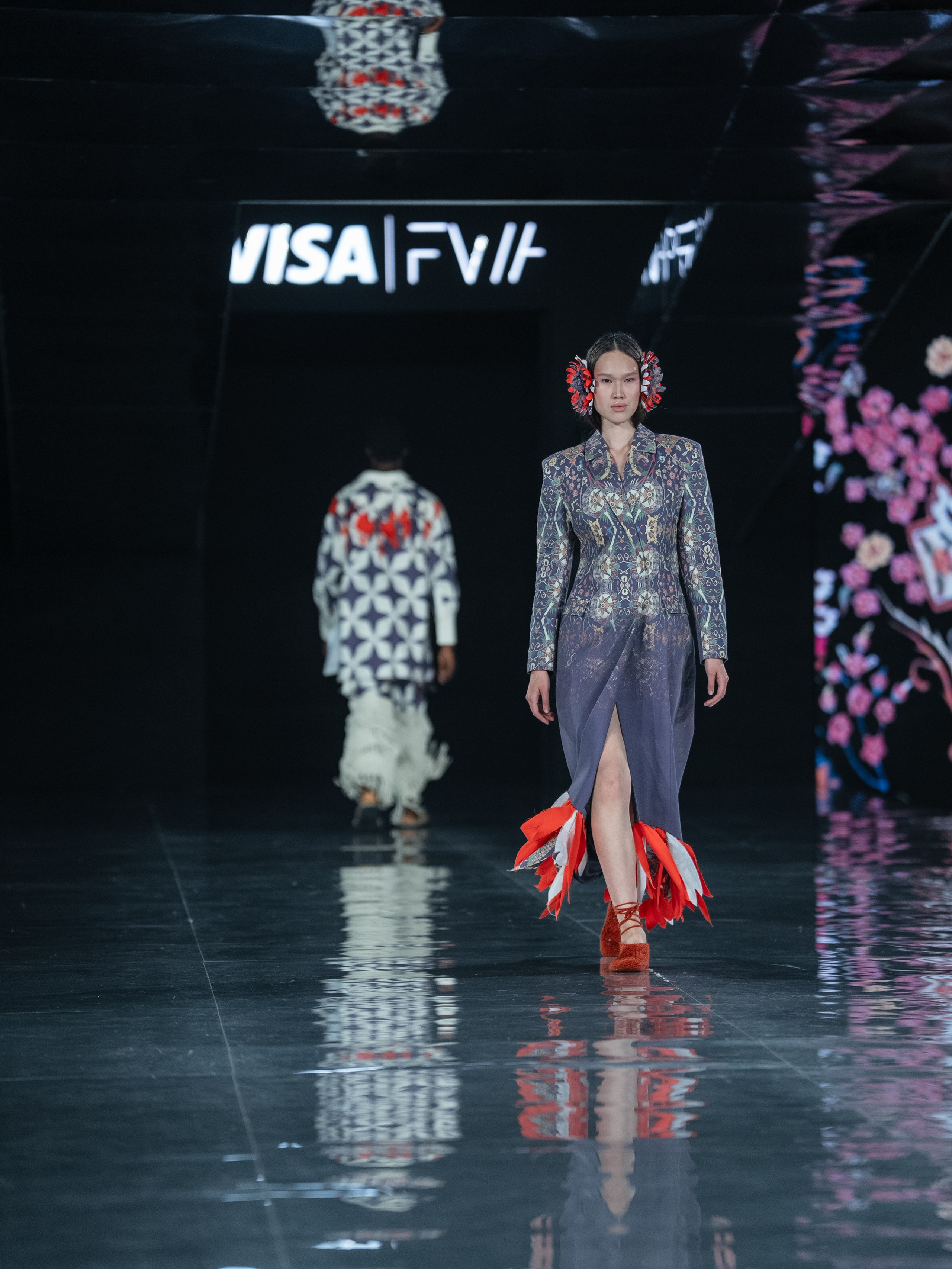 Visa Fashion Week Pre-Fall Mariko. Сайт Алматинского НЮ АРТ, будуар и фэшн фотографа Дениса Карпенко