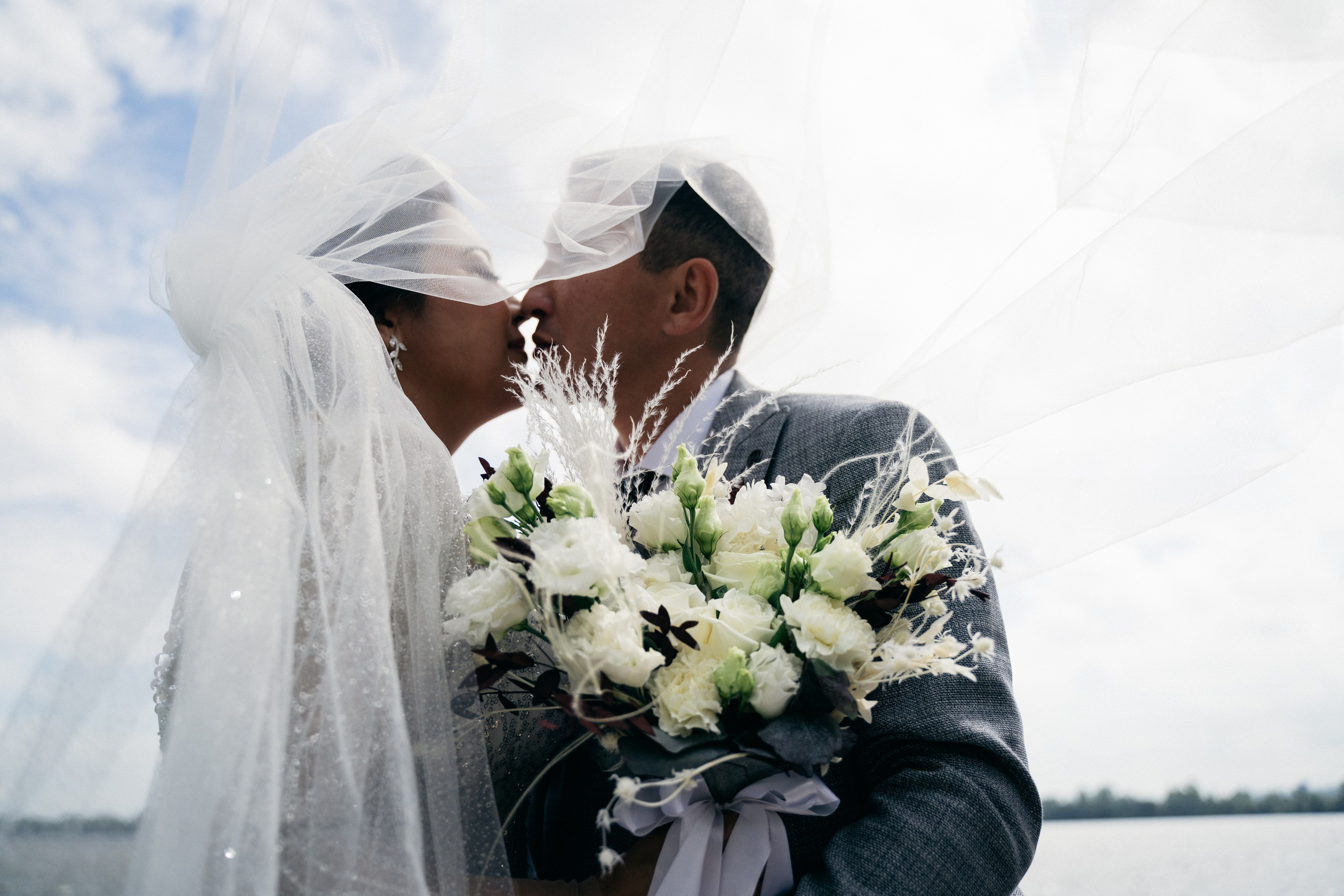 Ерлан и Айгера. Свадебный день. Отбор. ДК Орджоникидзе. Семейный и свадебный фотограф Молодзяновская Елена