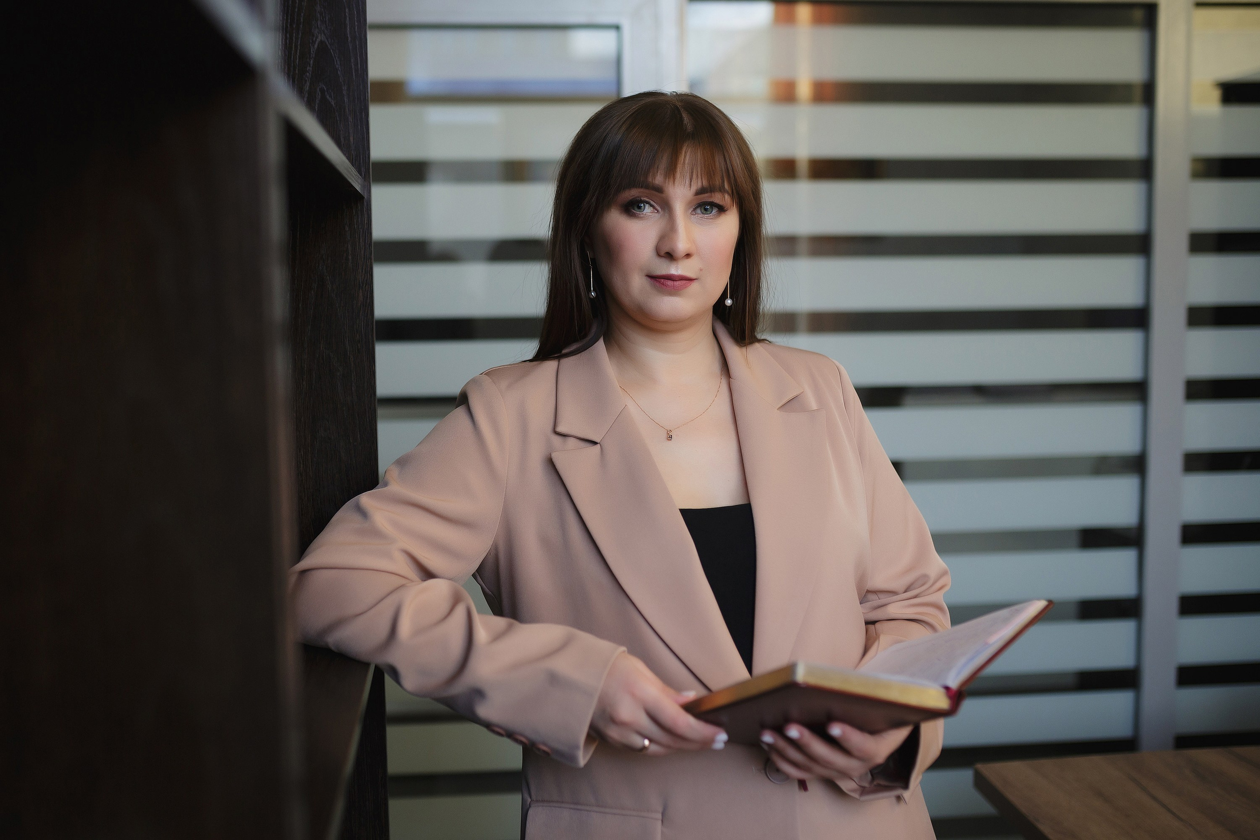 ДЕЛОВЫЕ. Roman Photo