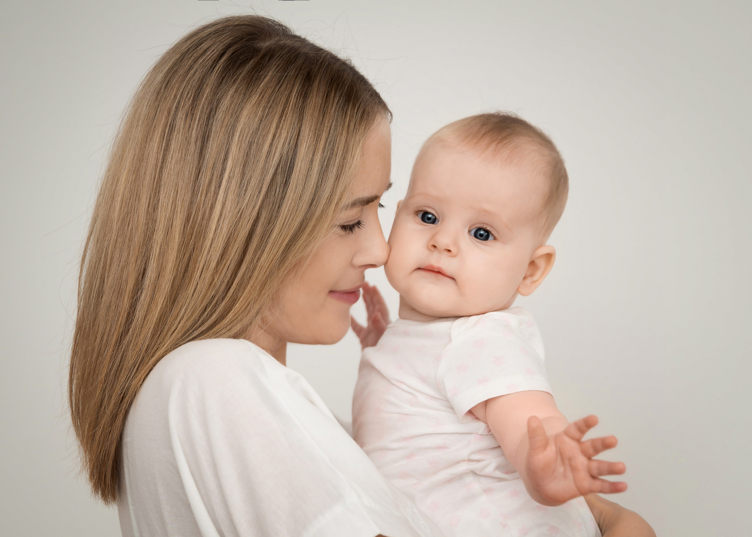 Семейная фотосессия в Красноярске. Студийная, прогулочная, домашняя. Профессиональный фотограф в г. Красноярске Татьяна Арлакова