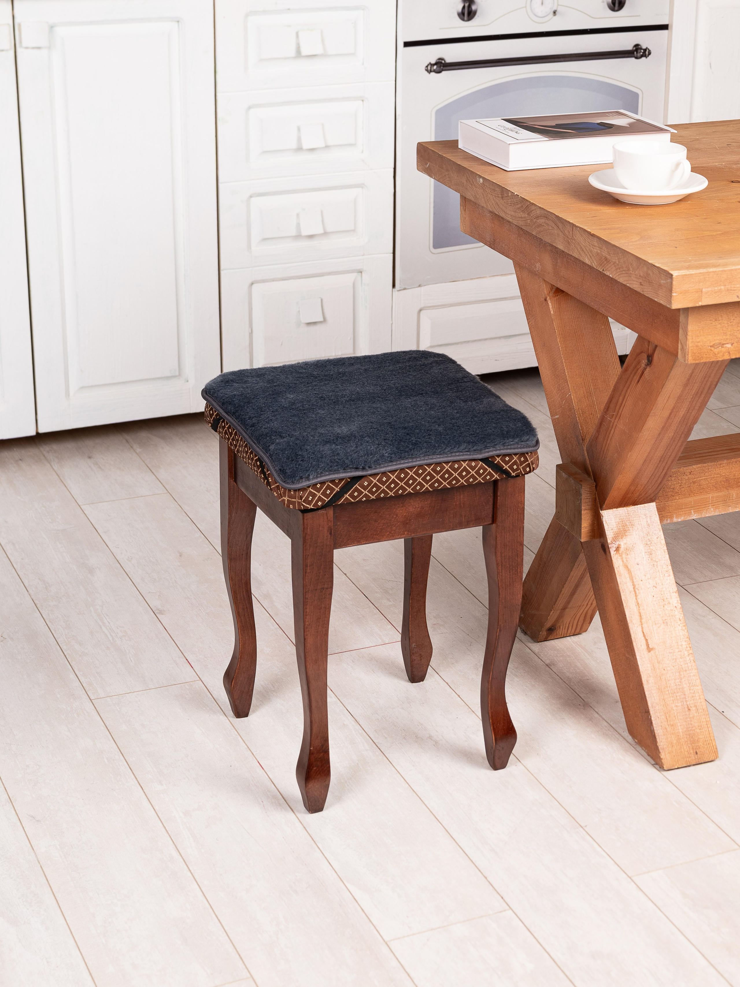 Накидки на стулья. Предметный фотограф, фото для маркетплейсов Пятигорск, КМВ