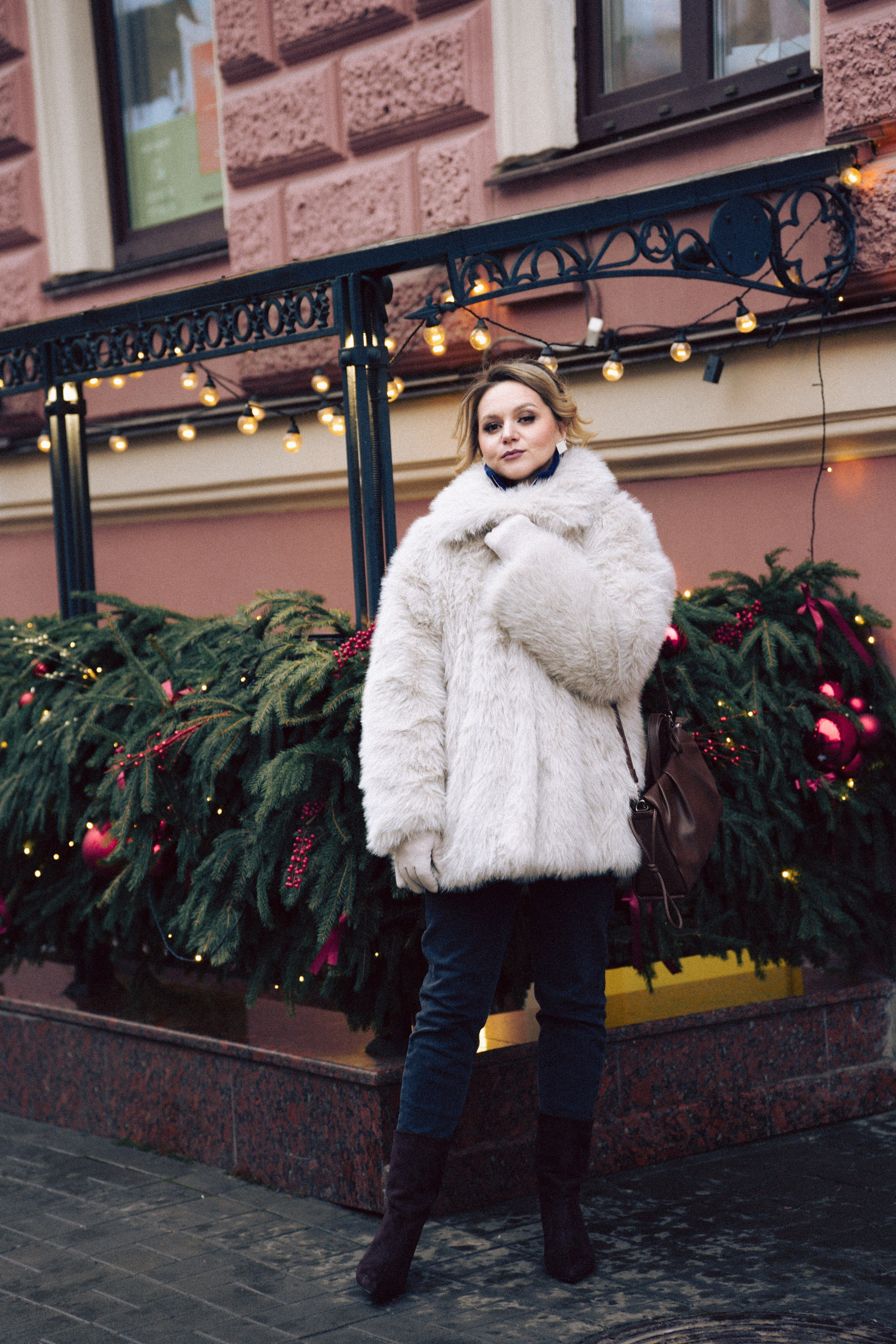 НОВОГОДНЯЯ ФОТОСЕСИИЯ В СТУДИИ ДЛЯ ДЕВУШКИ И ПРОГУЛКА ПО ЧЕРНЫШЕВСКОЙ. Профессиональный фотограф, Санкт-Петербург — Виктория Богомолова