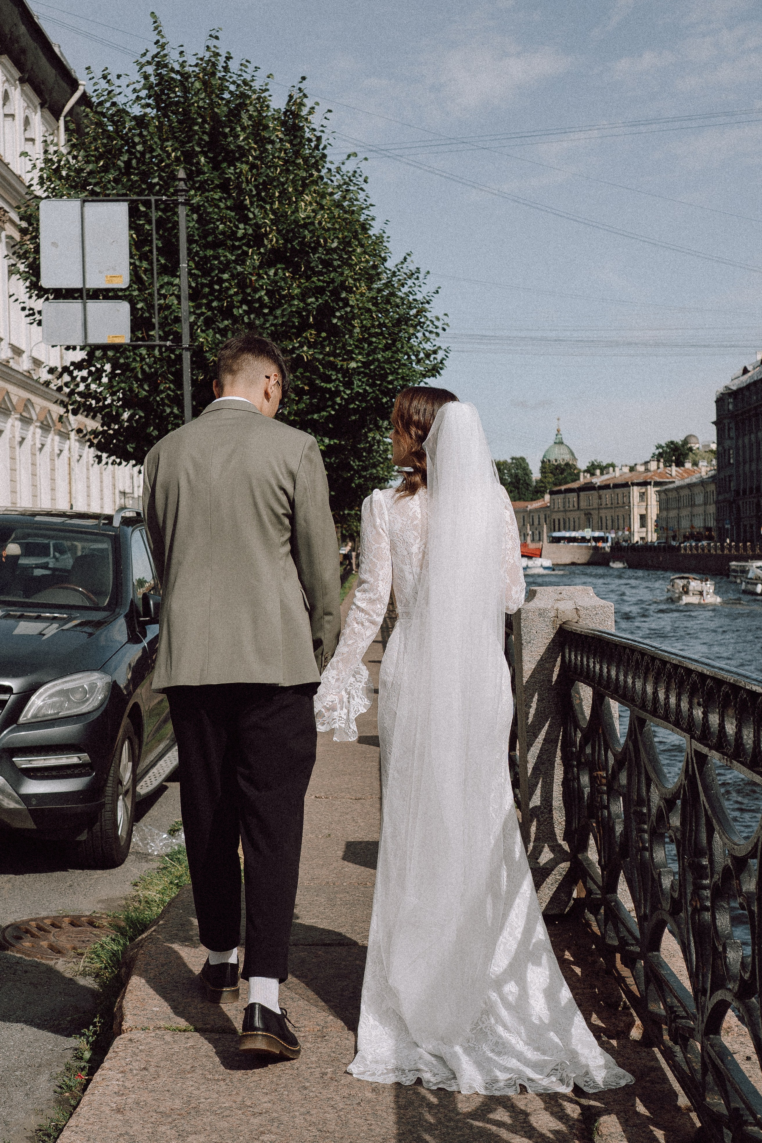 СВАДЕБНАЯ ПРОГУЛКА ВОЗЕ ИСАИКЕВСКОГО СОБОРА АСТОРИИ И ЗАКОНОДАЛЕТНОГО СОБРАНИЯ. Профессиональный фотограф, Санкт-Петербург — Виктория Богомолова