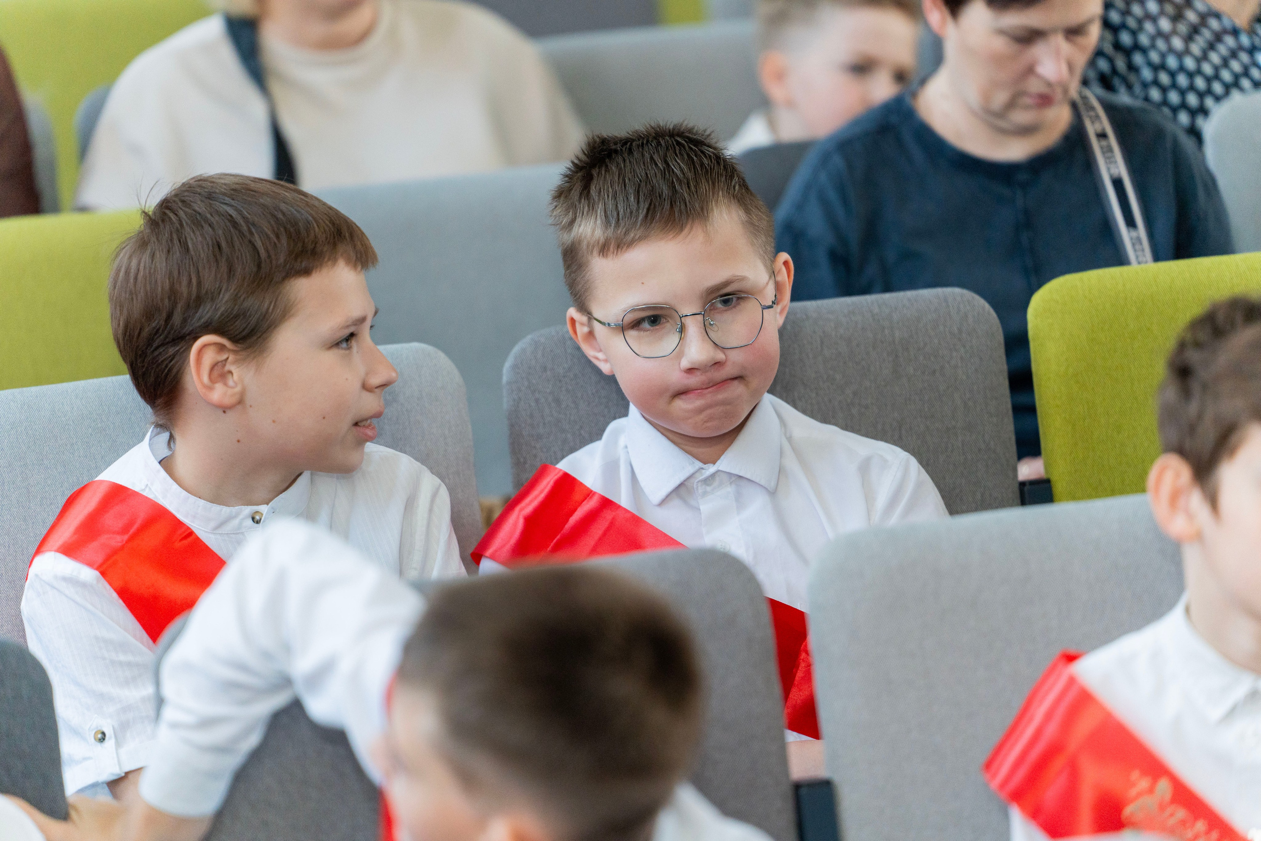 Выпускные 4 классы. Фотограф Юлия Попова