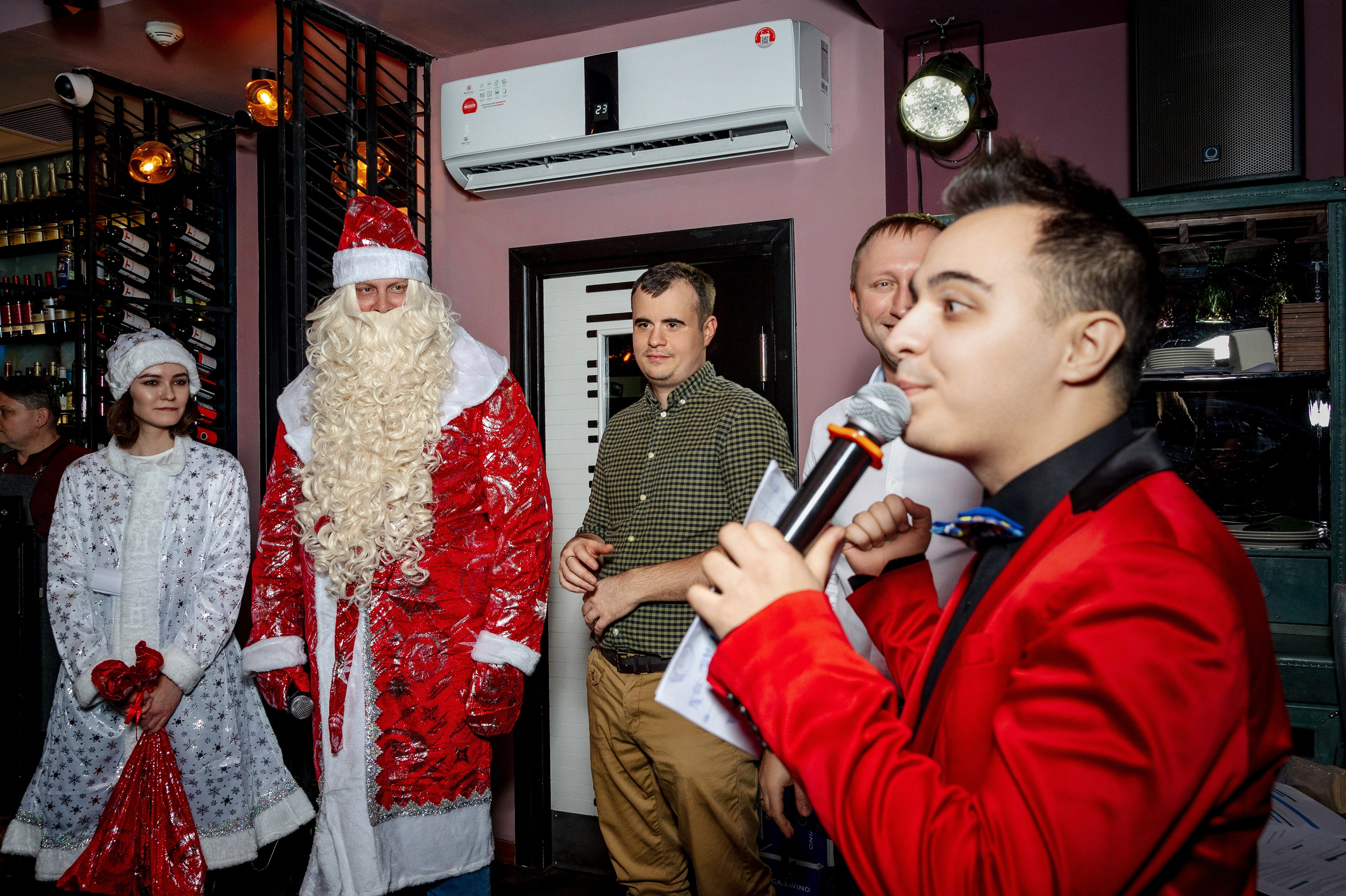 РЕПОРТАЖ МЕРОПРИЯТИЙ. Фотограф мероприятий в Москве Кира Секира