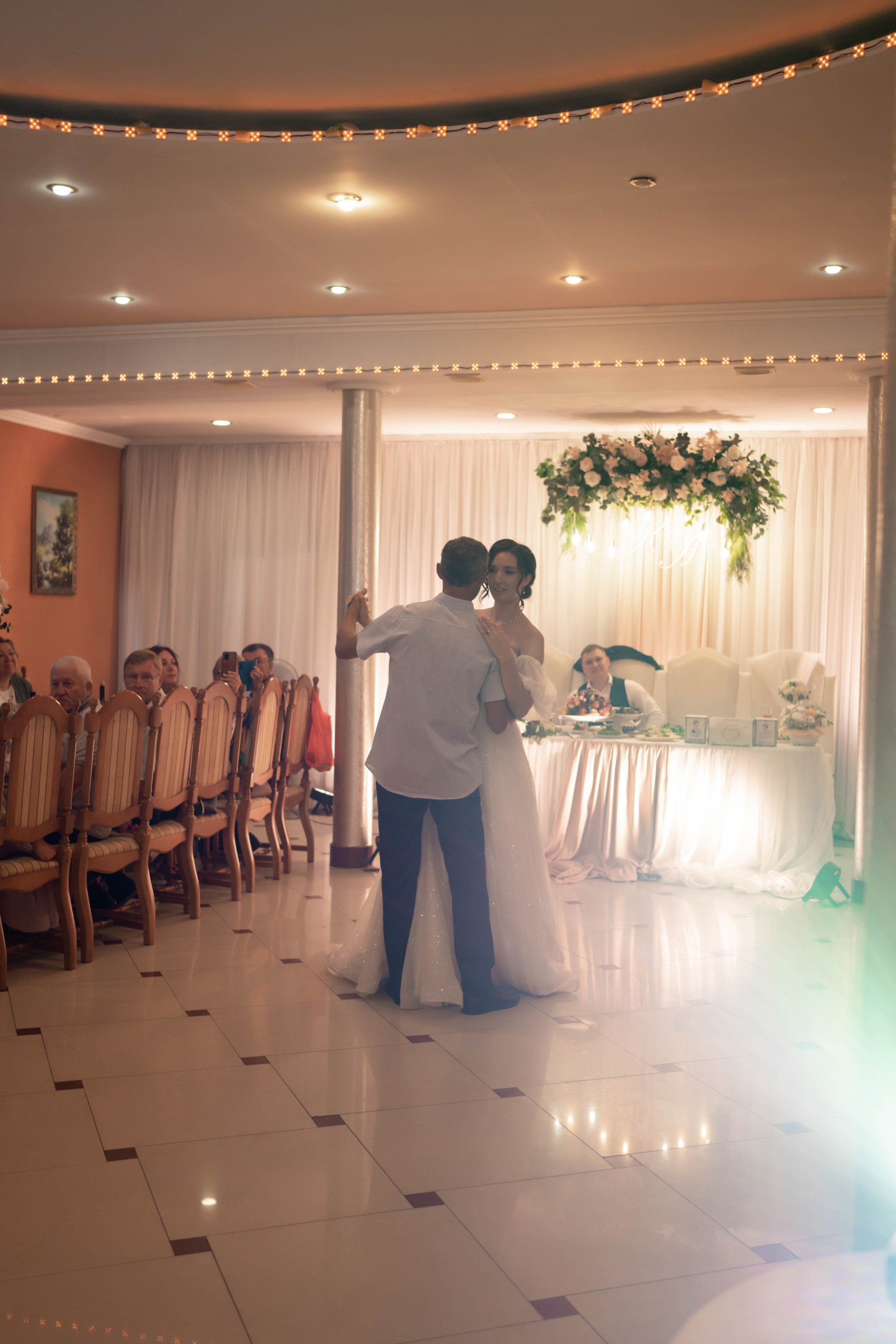 Настя и Костя: регистрация, прогулка, банкет. Фотограф в Иркутске