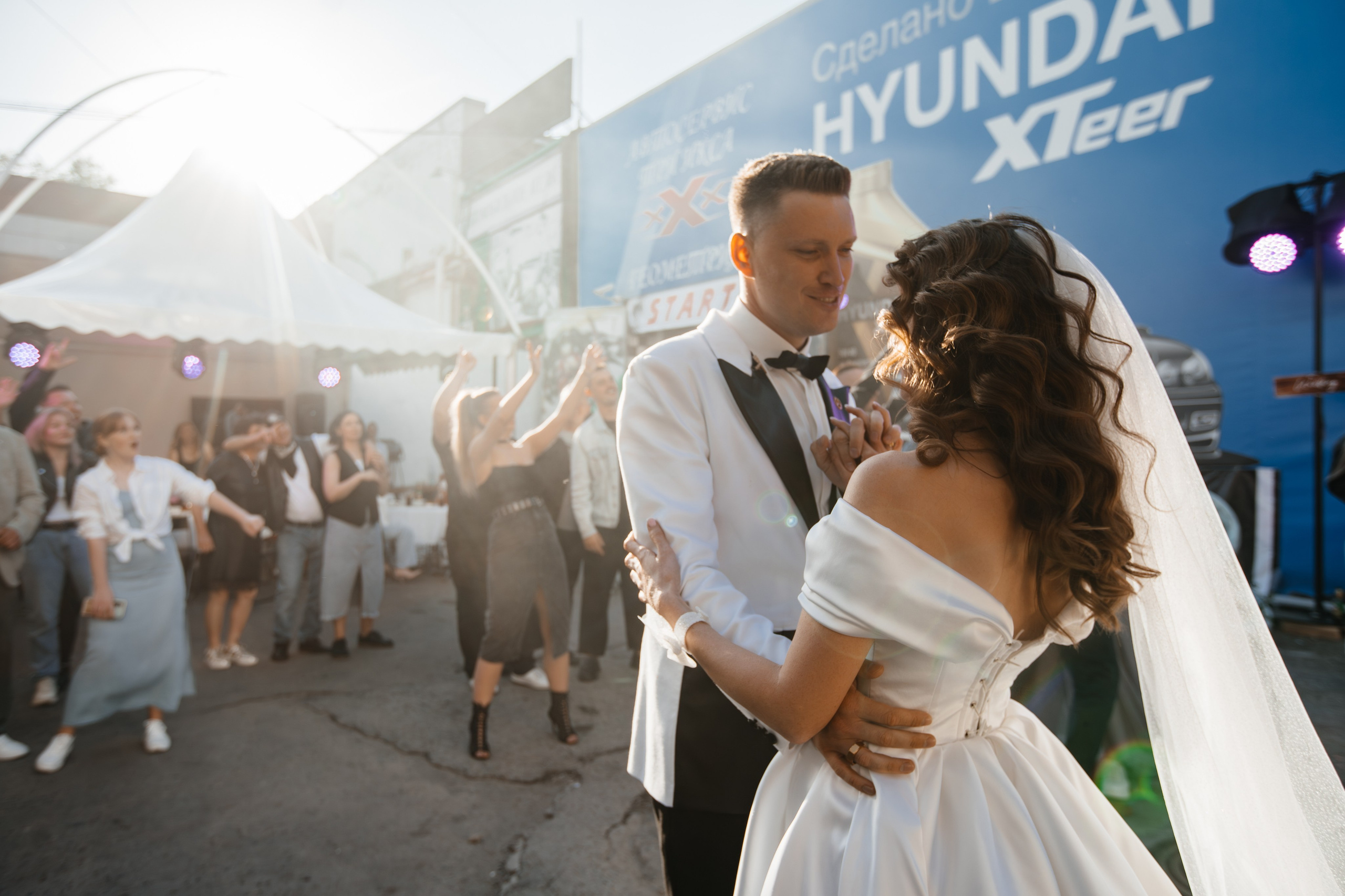 Анна & Евгений проект «Четыре свадьбы» на Пятнице. Свадебный фотограф Барнаул Алексей Павлов