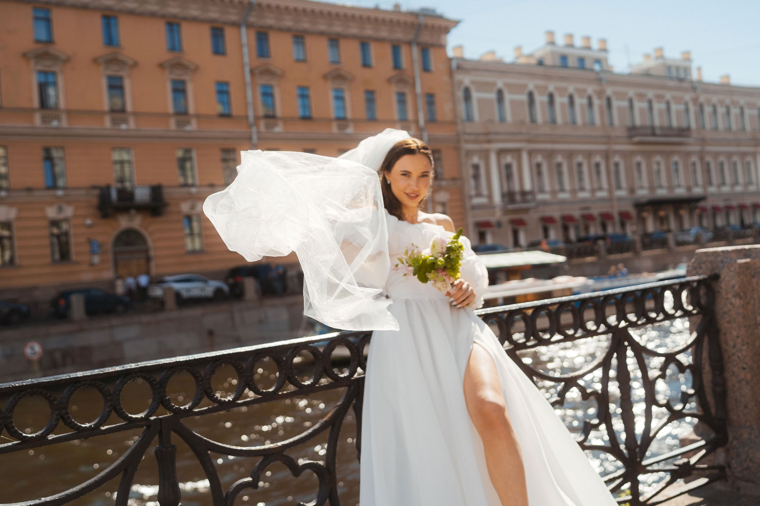 Лучана и Дима — свадьба в ЗАГСе Приморского района и прогулка у Исаакия. Свадебный фотограф Дмитрий Родионов — Санкт-Петербург и Ленинградская область