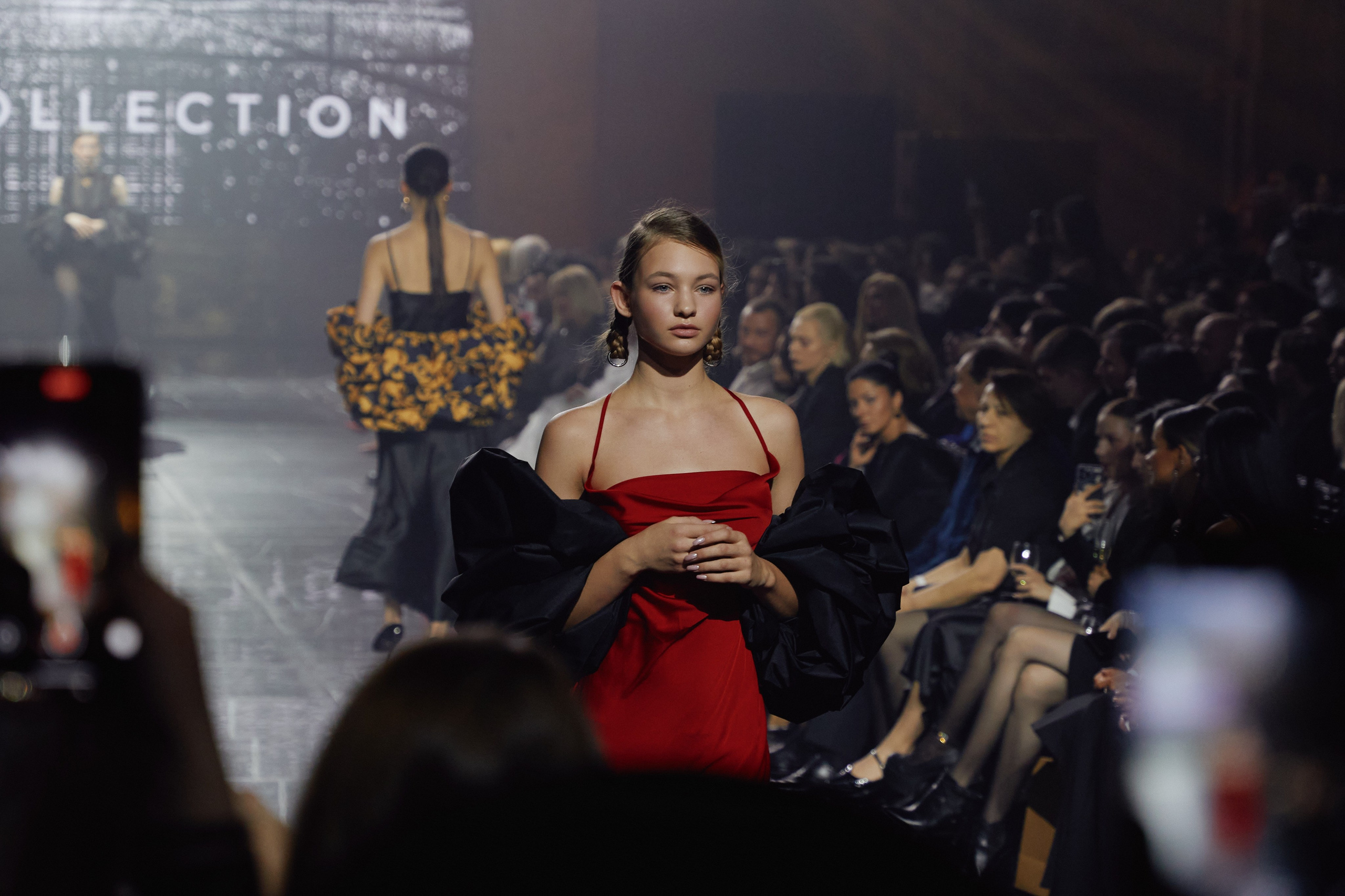 Показ KAMERGER | ODETTA. Свадебный фотограф и видеограф из Санкт-Петербурга Агарков Никита