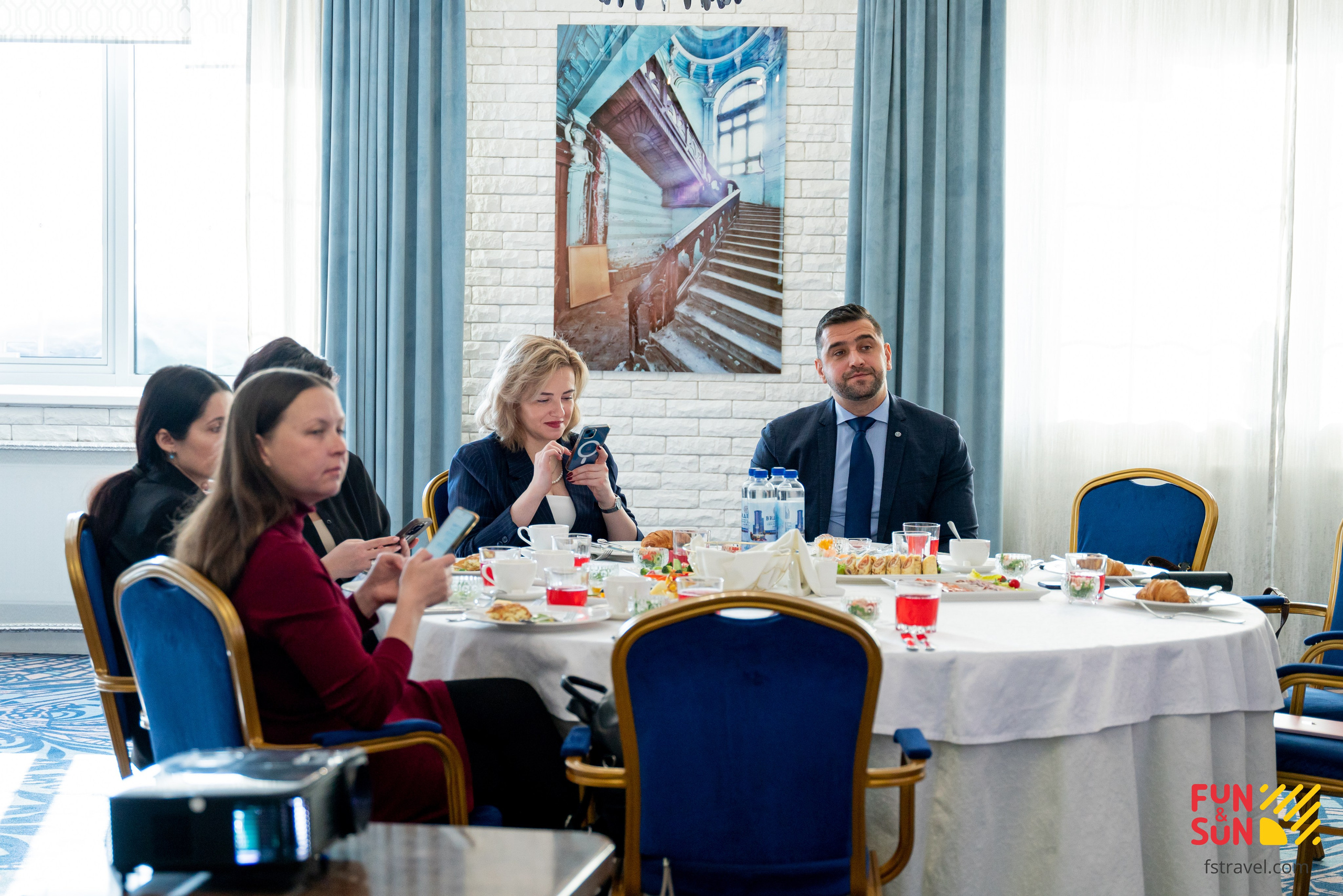 БИЗНЕС-ЗАВТРАК FUN SUN. Фотограф на любое мероприятие