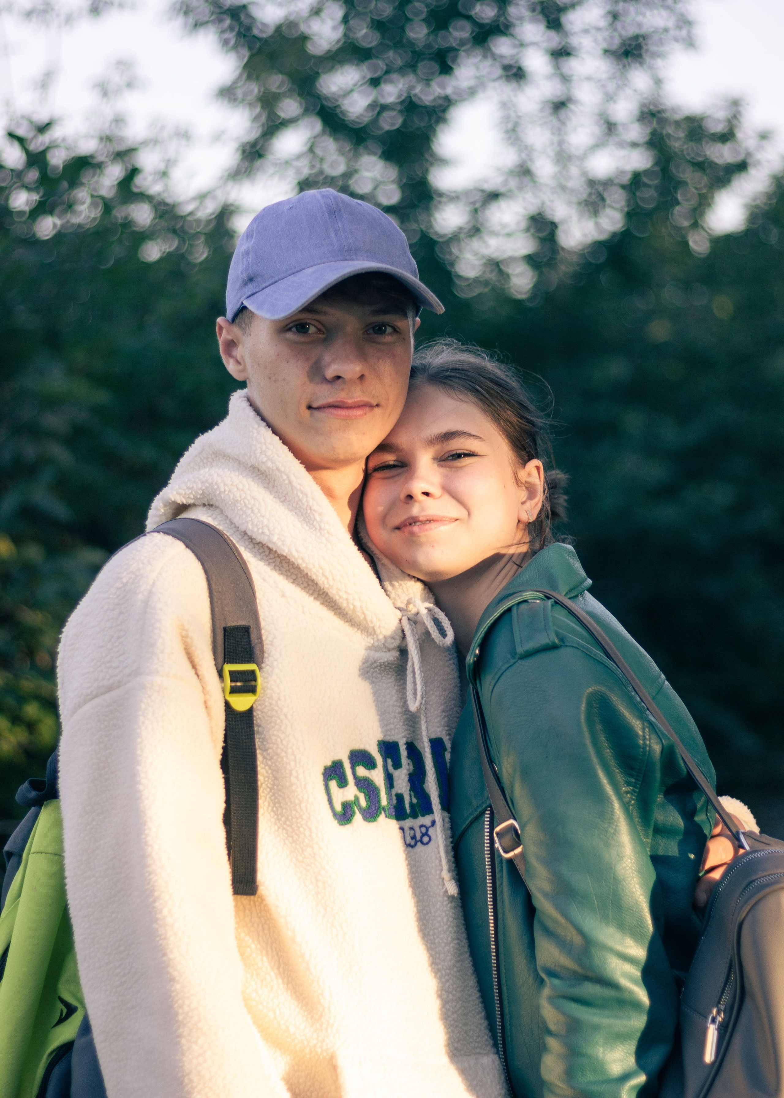 Какие-то ребята на улице. Портретный и репортажный фотограф в Кемерово Алексеева Анастасия