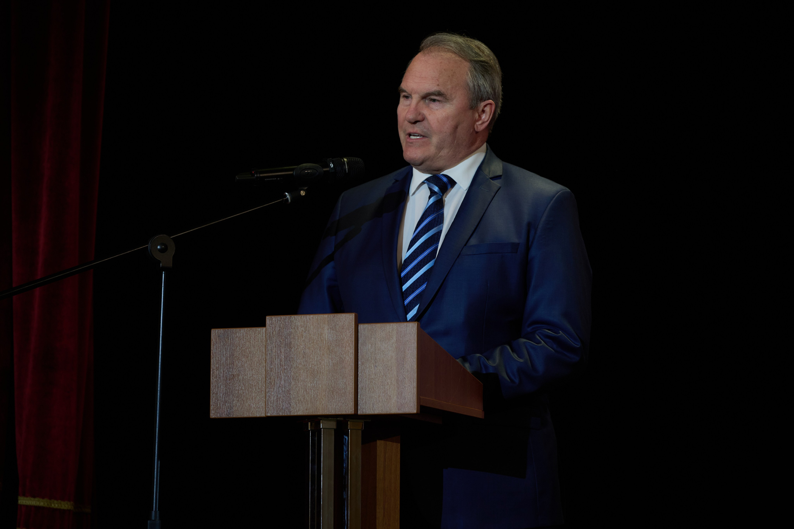 Церемония награждения медалями «Память Героев Отечества». Фотограф Роман Адлер