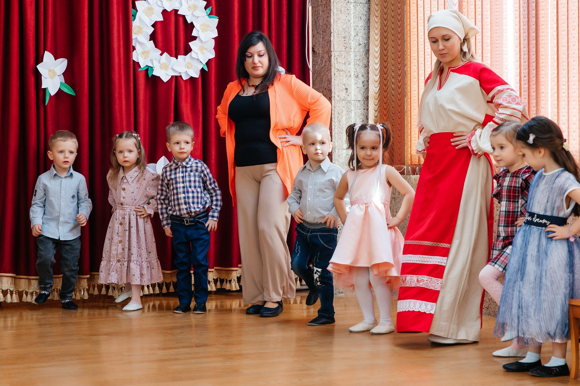 Детский сад № 93 — Утренник (07.03.2023). Свадебный и семейный фотограф Крамар Наталья
