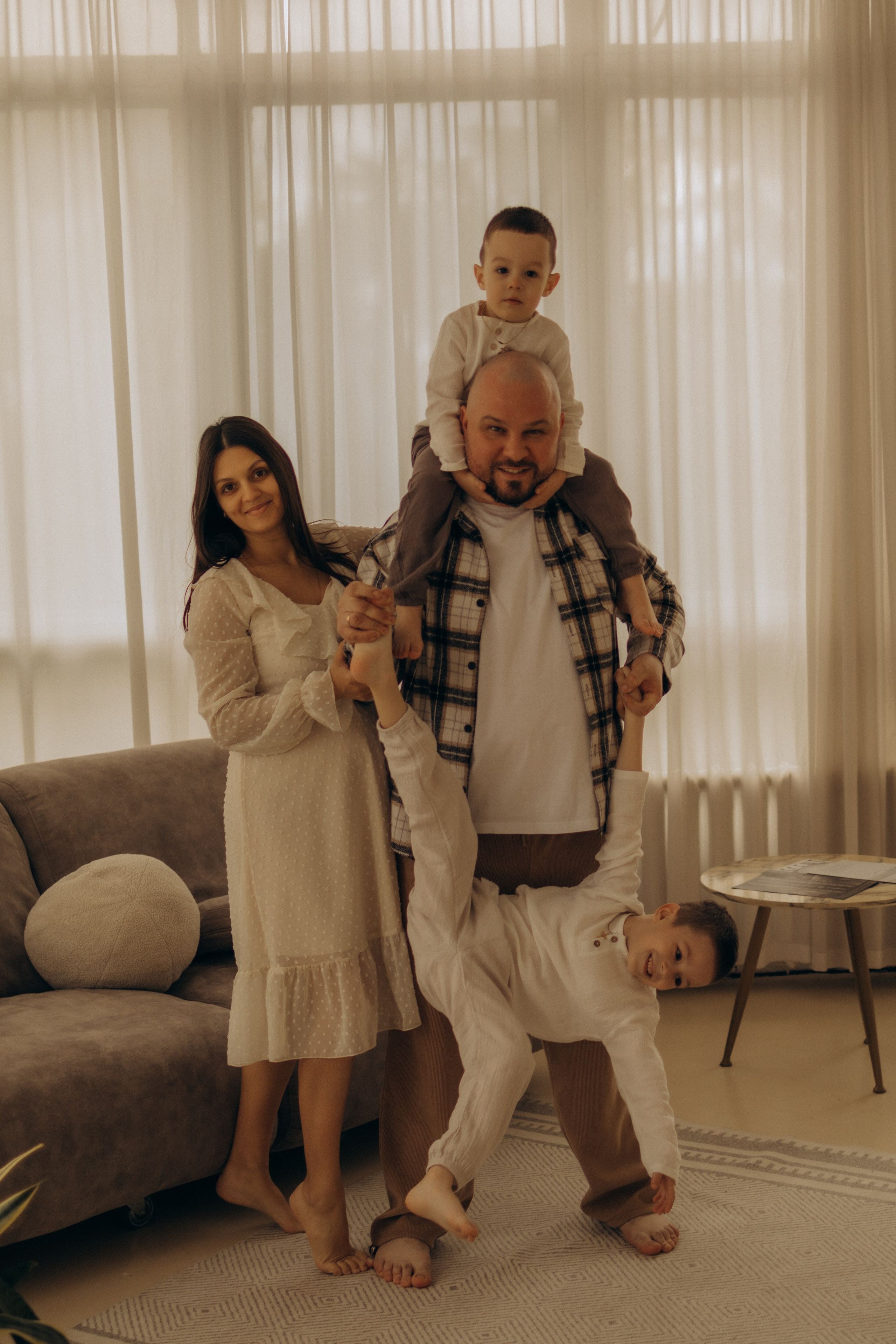 Владимир, Диана, Максим и Богдан. Семейный фотограф Москва