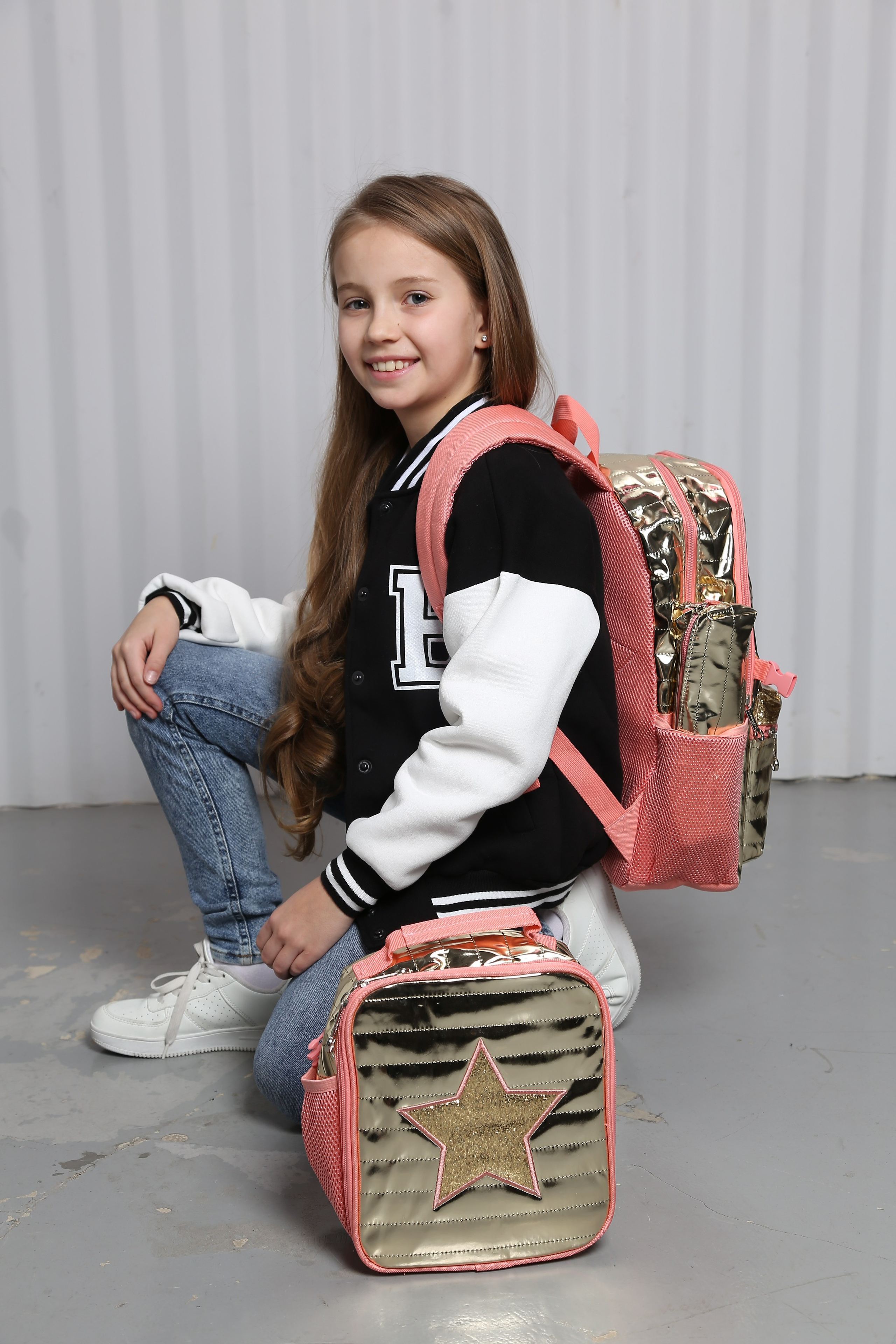 Профессиональная коммерческая фотосессия для детских товаров - одежда, обувь, аксессуары. Fashion фотограф в Санкт-Петербурге Савинова Ирина